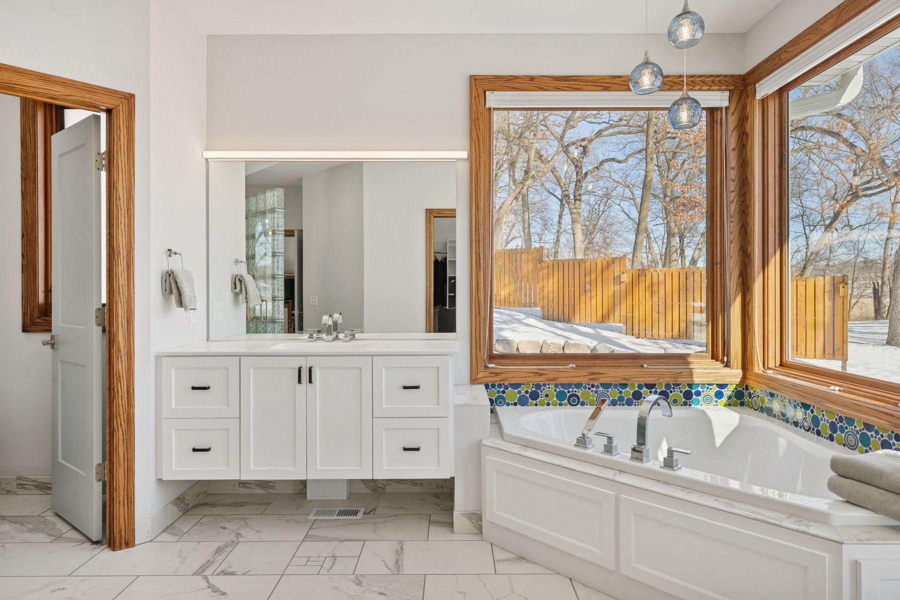 View of Residential at 5517 Dickson Road, Minnetonka MN 55345, Minnetonka (34 of 59) - Mike Wilen | Minnesota Team Real Estate