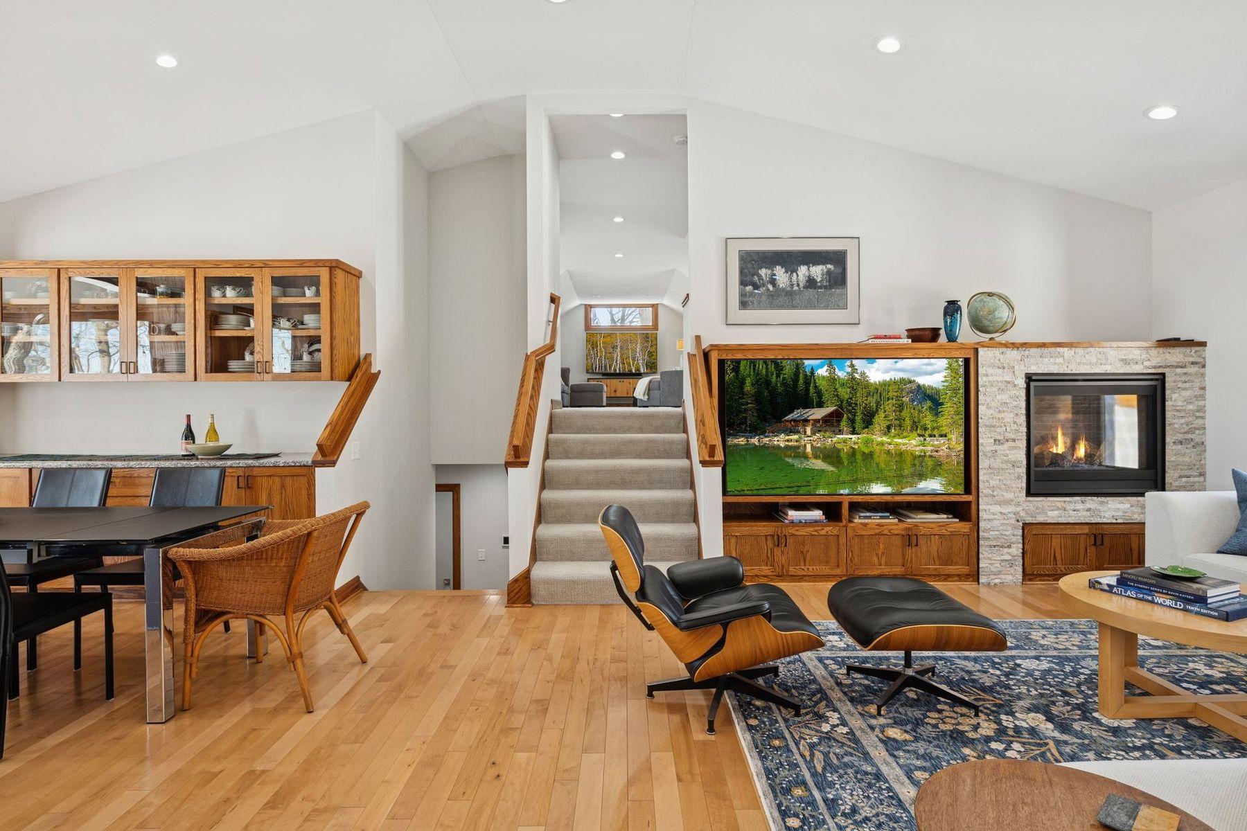 View of Residential at 5517 Dickson Road, Minnetonka MN 55345, Minnetonka (17 of 59) - Mike Wilen | Minnesota Team Real Estate