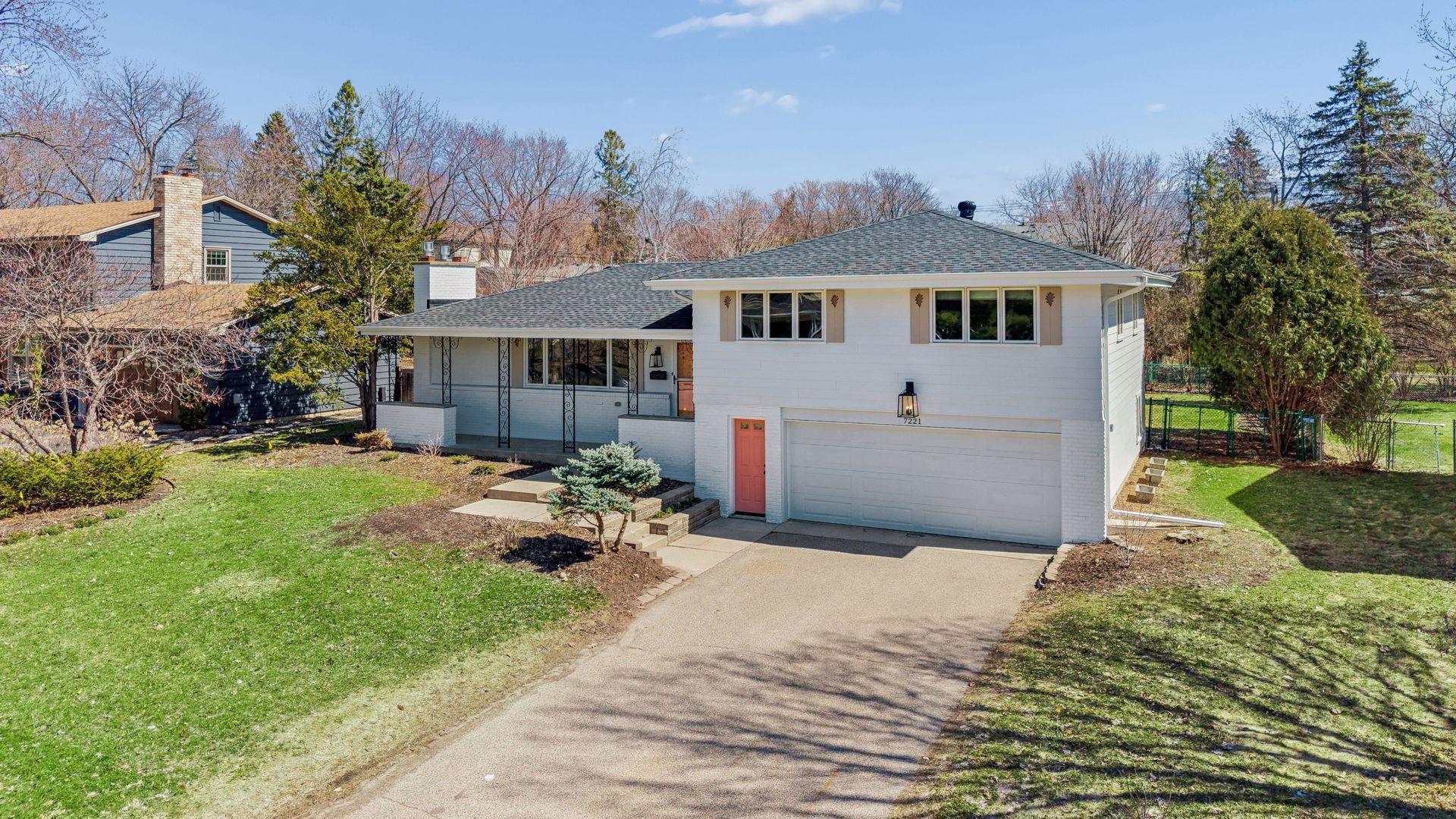 View of Residential at 7221 Oaklawn Avenue, Edina MN 55435, Edina - Mike Wilen | Minnesota Team Real Estate