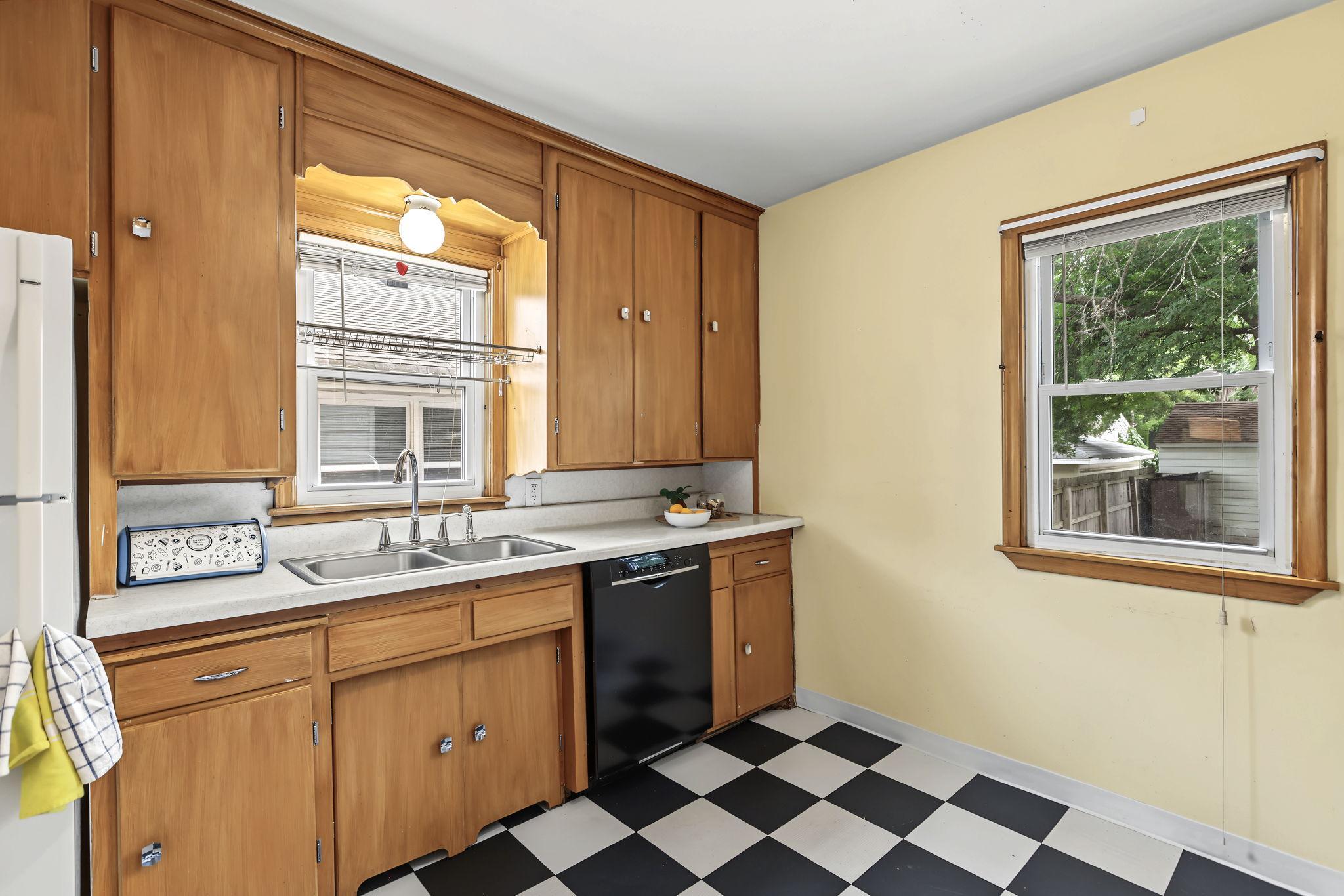 View of Residential at 4018 Monroe Street, Columbia Heights MN 55421, Columbia Heights (12 of 31) - Mike Wilen | Minnesota Team Real Estate