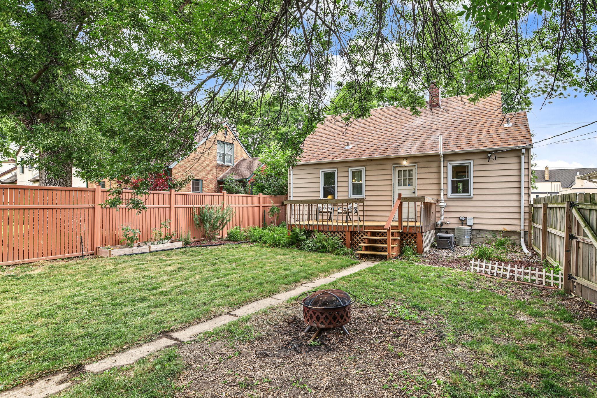 View of Residential at 4018 Monroe Street, Columbia Heights MN 55421, Columbia Heights (26 of 31) - Mike Wilen | Minnesota Team Real Estate