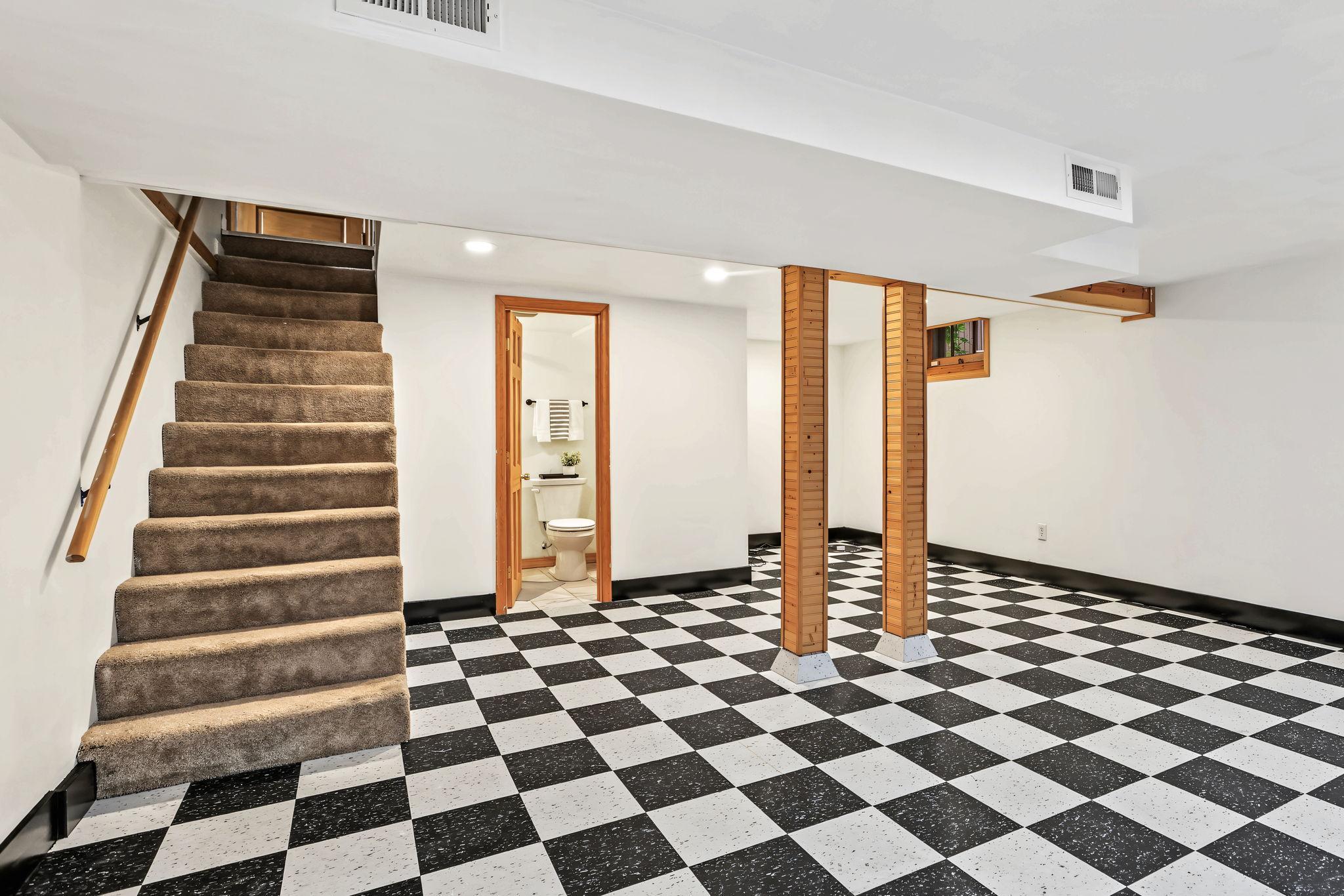 View of Residential at 4018 Monroe Street, Columbia Heights MN 55421, Columbia Heights (5 of 31) - Mike Wilen | Minnesota Team Real Estate