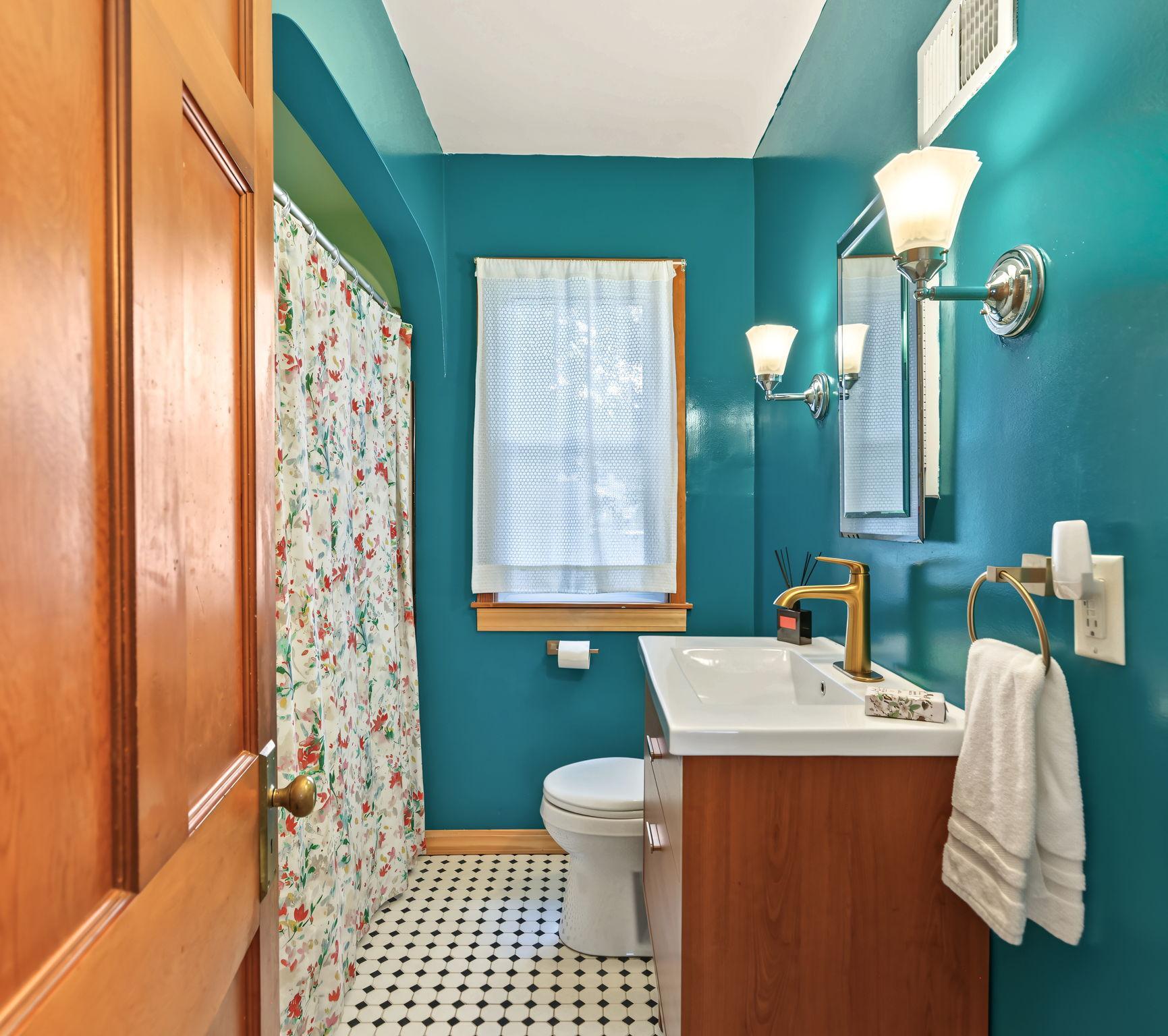 View of Residential at 4018 Monroe Street, Columbia Heights MN 55421, Columbia Heights (16 of 31) - Mike Wilen | Minnesota Team Real Estate