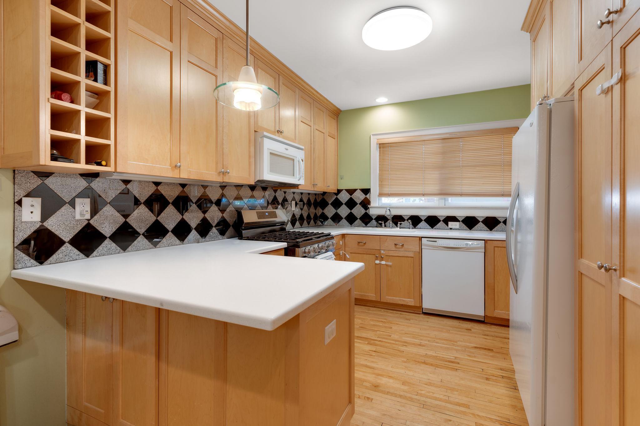 View of Residential Income at 3013 James Avenue, Minneapolis MN 55408, Minneapolis (5 of 33) - Mike Wilen | Minnesota Team Real Estate