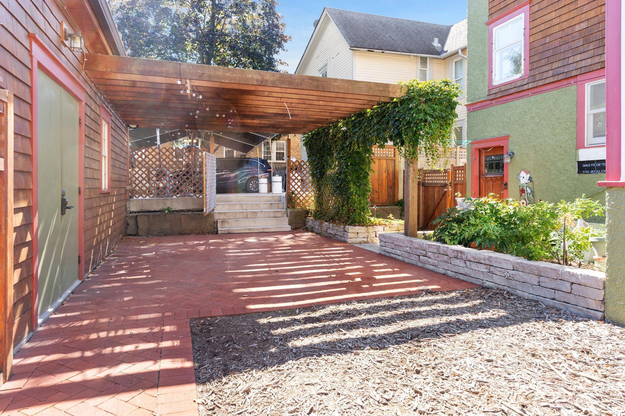 View of Residential Income at 3013 James Avenue, Minneapolis MN 55408, Minneapolis (31 of 33) - Mike Wilen | Minnesota Team Real Estate