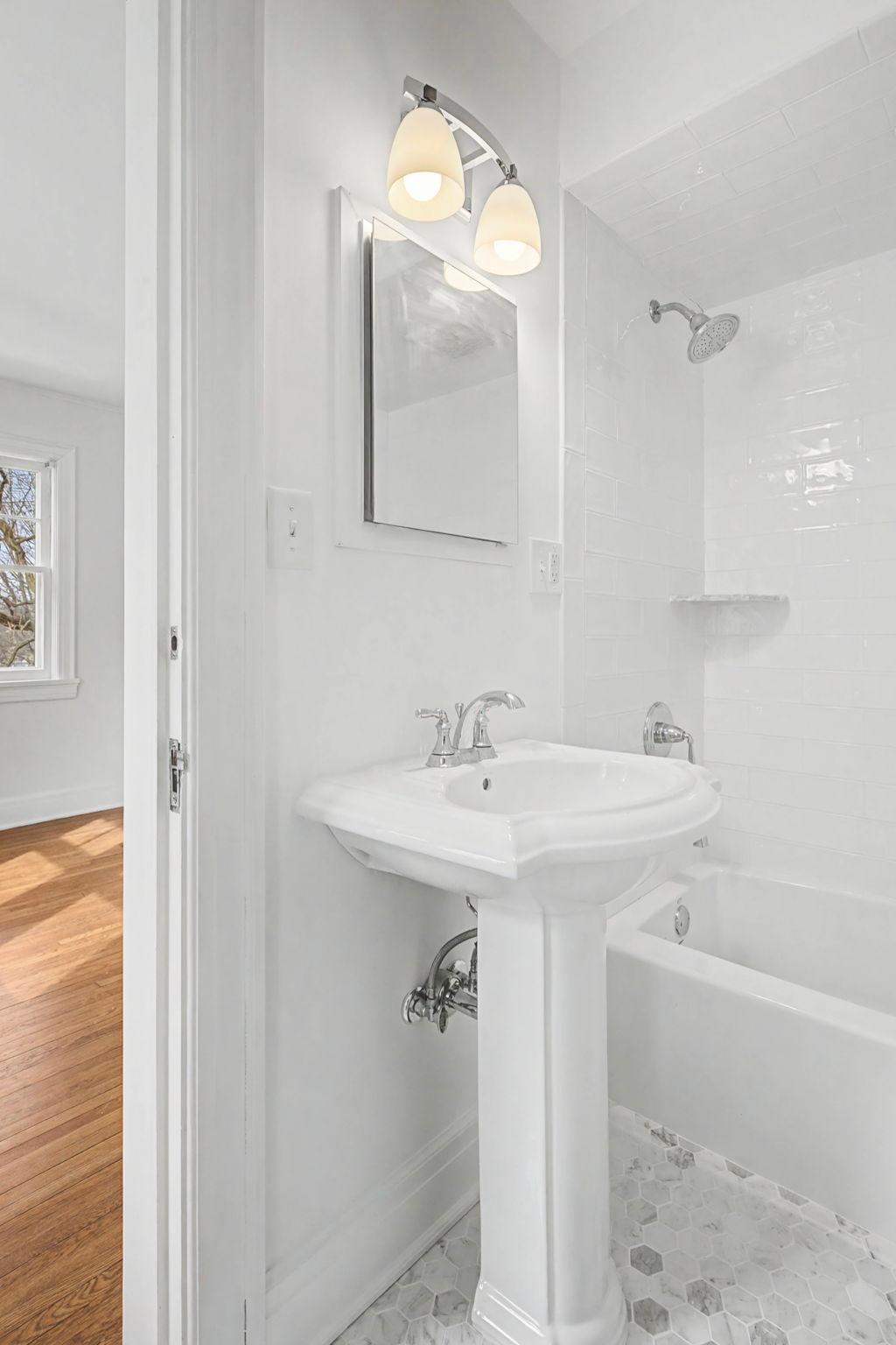 View of Residential at 2635 Newton Avenue, Minneapolis MN 55405, Minneapolis (24 of 51) - Mike Wilen | Minnesota Team Real Estate