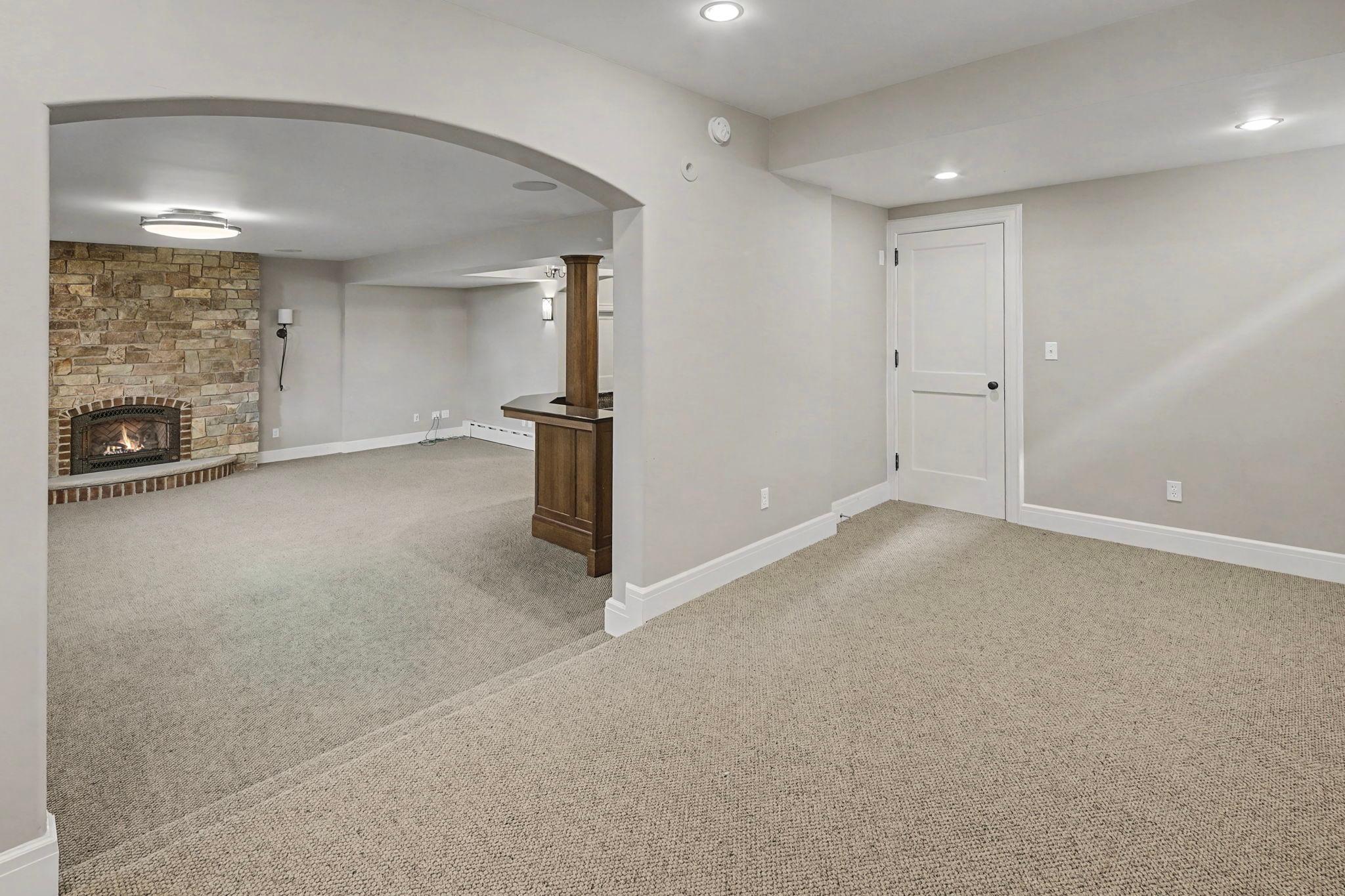View of Residential at 2635 Newton Avenue, Minneapolis MN 55405, Minneapolis (38 of 51) - Mike Wilen | Minnesota Team Real Estate