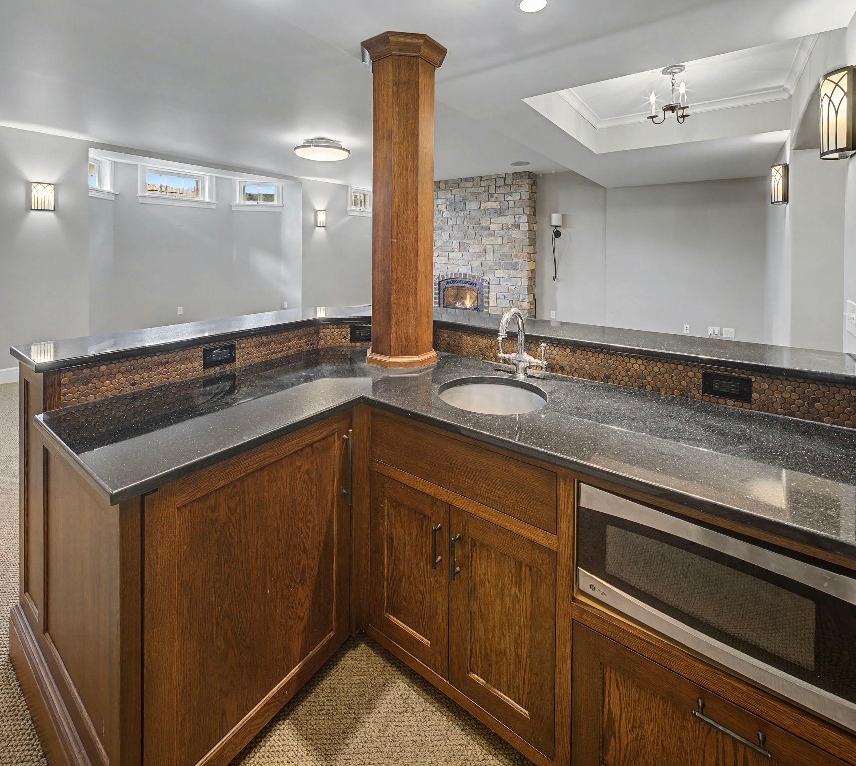 View of Residential at 2635 Newton Avenue, Minneapolis MN 55405, Minneapolis (37 of 51) - Mike Wilen | Minnesota Team Real Estate