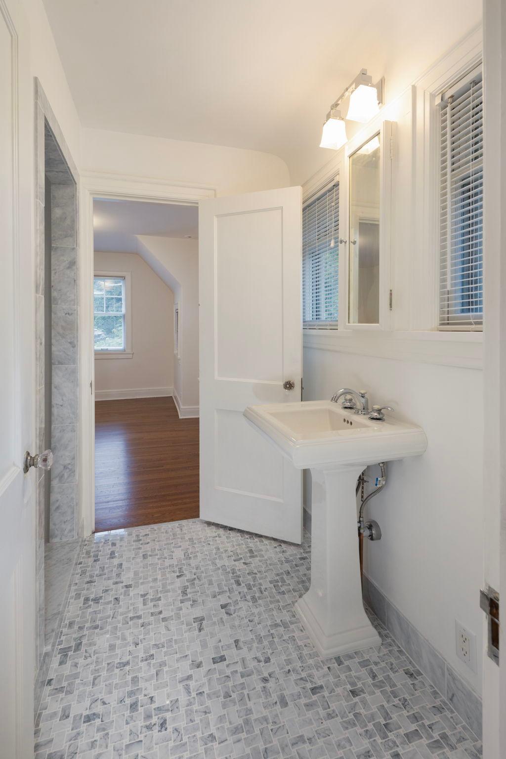 View of Residential at 2635 Newton Avenue, Minneapolis MN 55405, Minneapolis (34 of 67) - Mike Wilen | Minnesota Team Real Estate