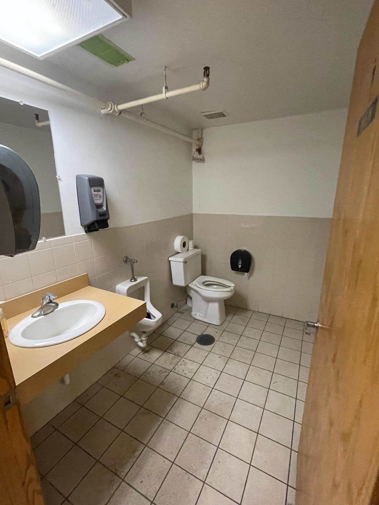 View of Commercial Sale at 3542 Shoreline Drive, Wayzata MN 55391, Wayzata (11 of 13) - Mike Wilen | Minnesota Team Real Estate