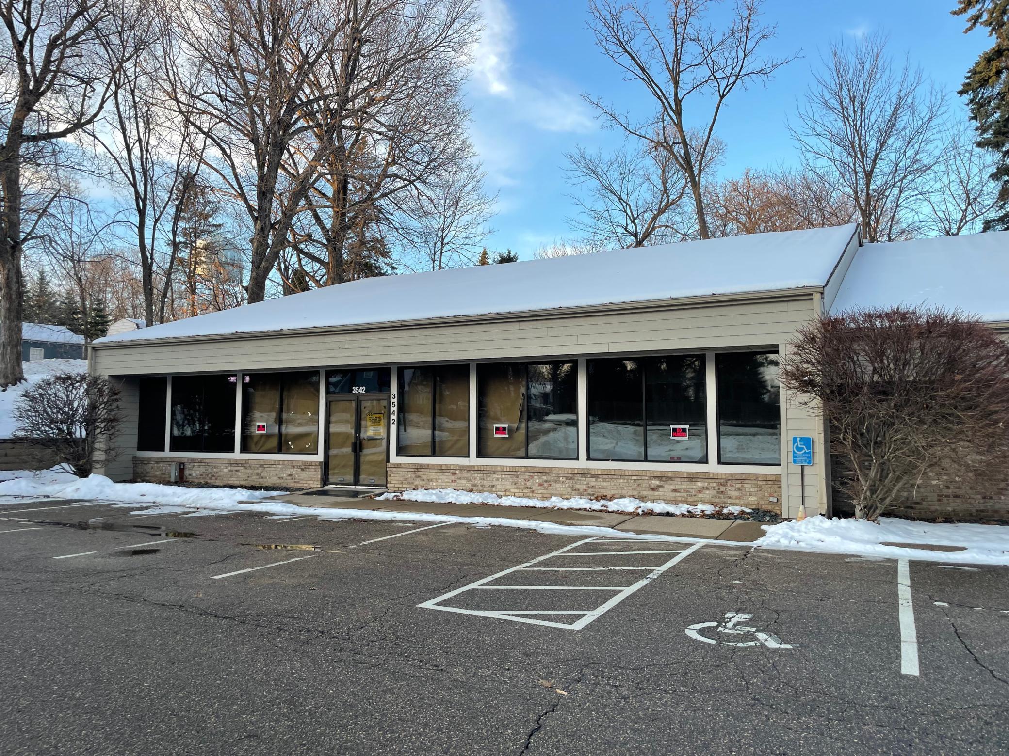 View of Commercial Sale at 3542 Shoreline Drive, Wayzata MN 55391, Wayzata (2 of 13) - Mike Wilen | Minnesota Team Real Estate