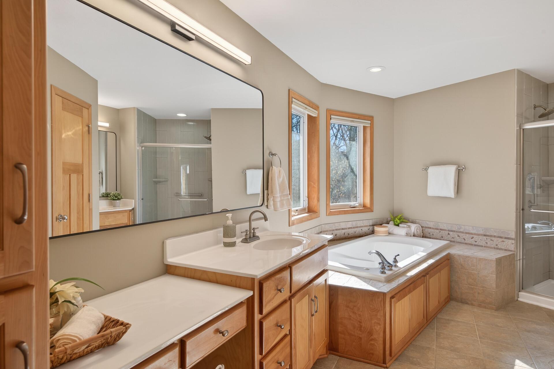 View of Residential at 14831 Lac Lavon Drive, Burnsville MN 55306, Burnsville (32 of 67) - Mike Wilen | Minnesota Team Real Estate