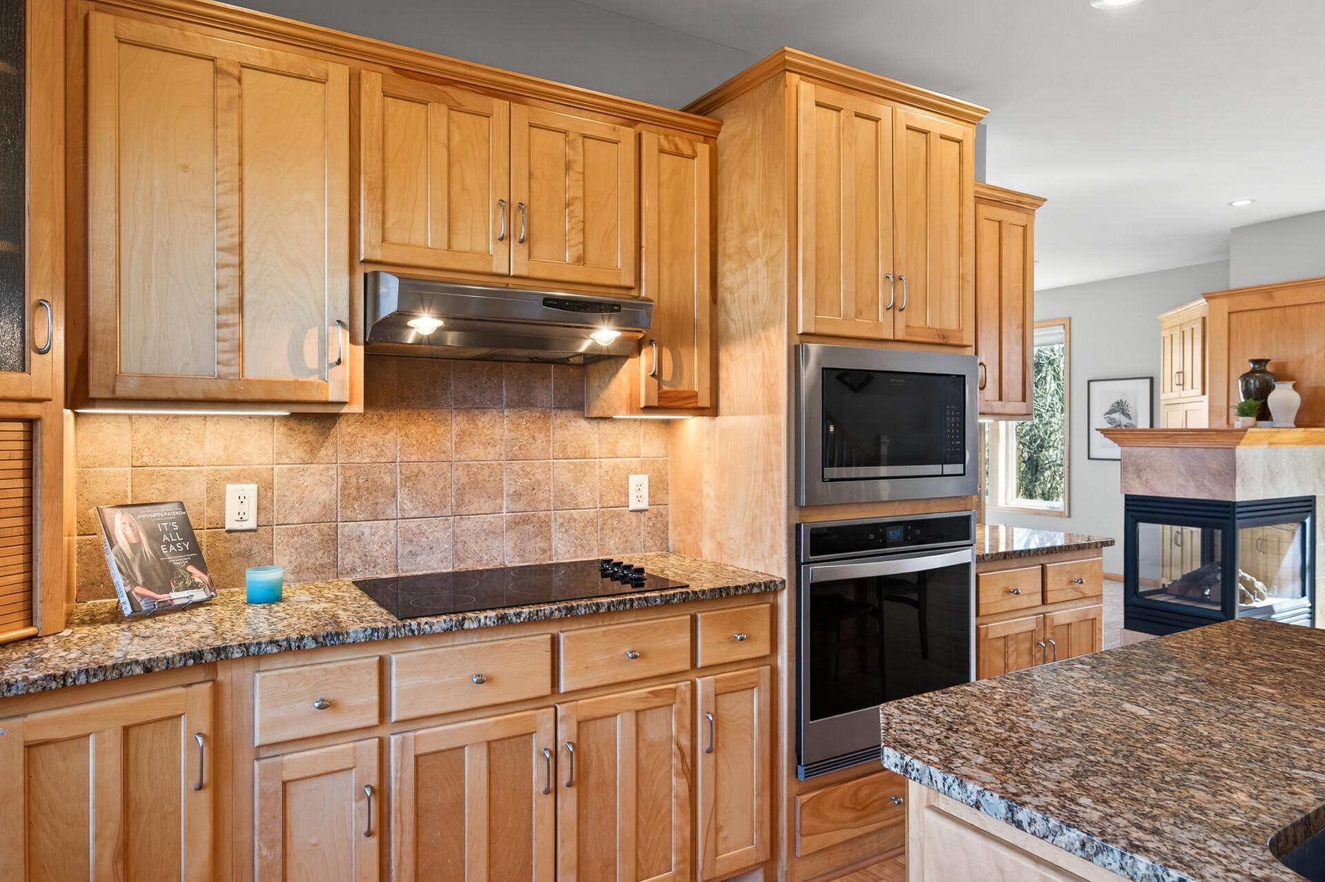 View of Residential at 14831 Lac Lavon Drive, Burnsville MN 55306, Burnsville (19 of 67) - Mike Wilen | Minnesota Team Real Estate