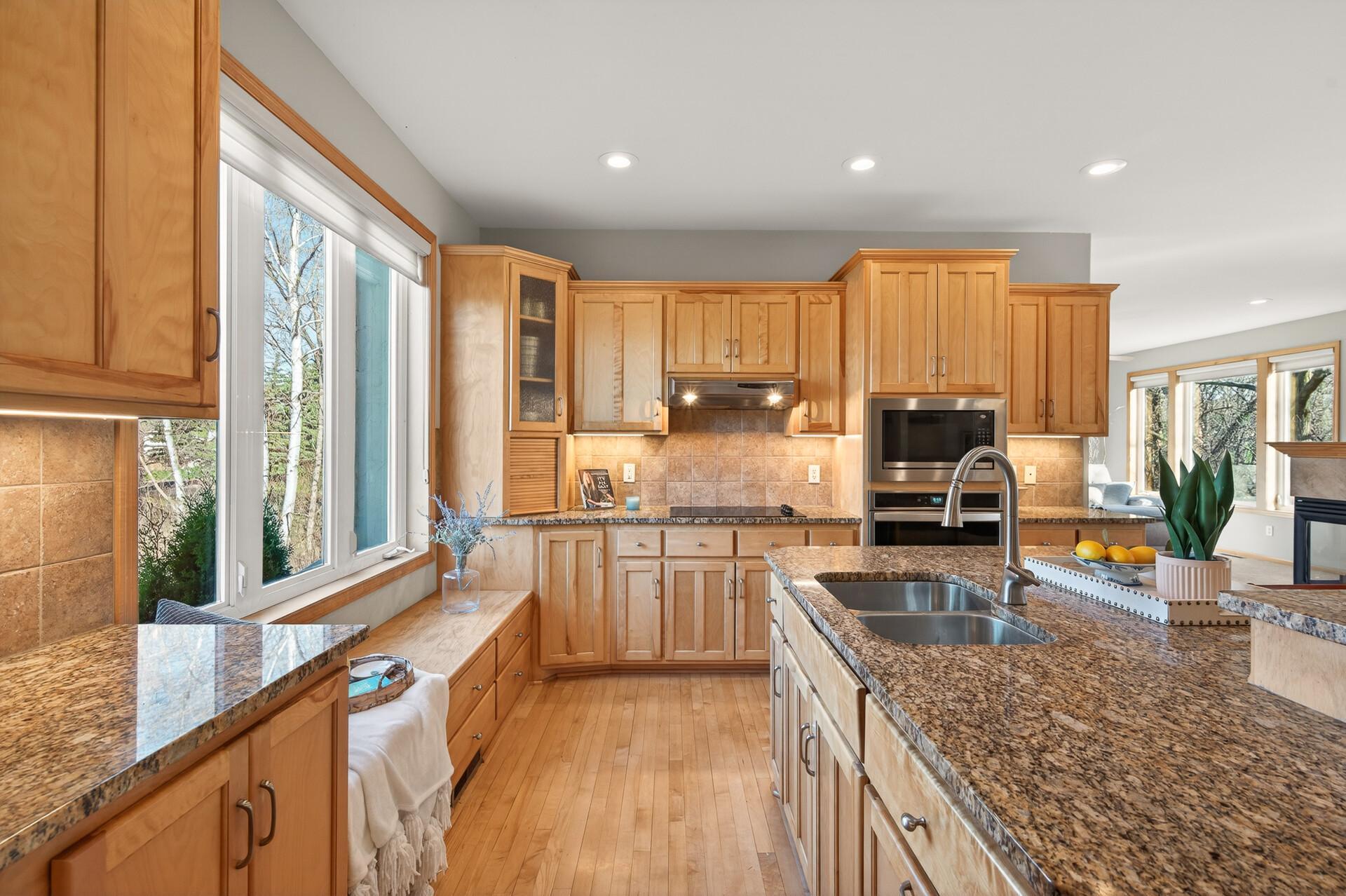 View of Residential at 14831 Lac Lavon Drive, Burnsville MN 55306, Burnsville (18 of 67) - Mike Wilen | Minnesota Team Real Estate