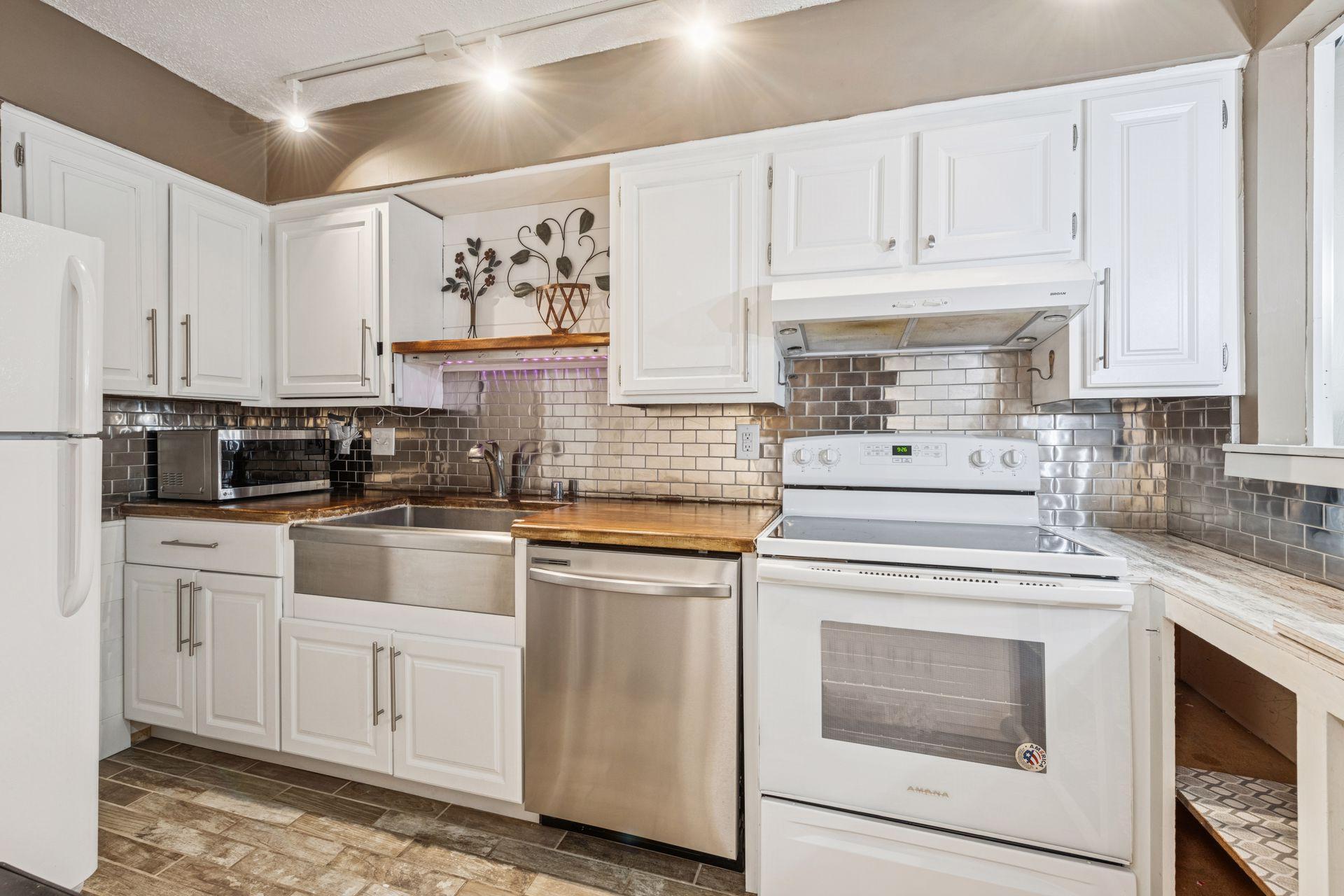View of Residential at 2200 Nevada Avenue #211, Saint Louis Park MN 55426, Saint Louis Park - Mike Wilen | Minnesota Team Real Estate