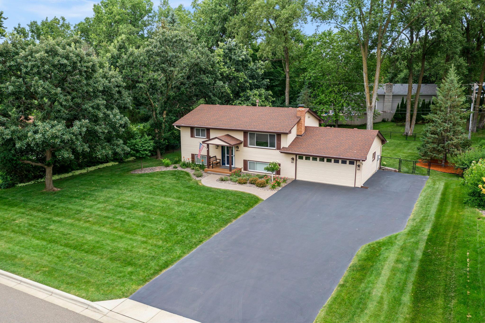 View of Residential at 10604 32nd Avenue, Plymouth MN 55441, Plymouth - Mike Wilen | Minnesota Team Real Estate