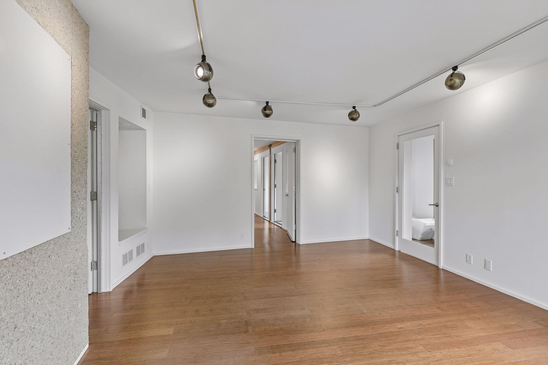 View of Commercial Sale at 901 23rd Avenue, Minneapolis MN 55418, Minneapolis (12 of 51) - Mike Wilen | Minnesota Team Real Estate