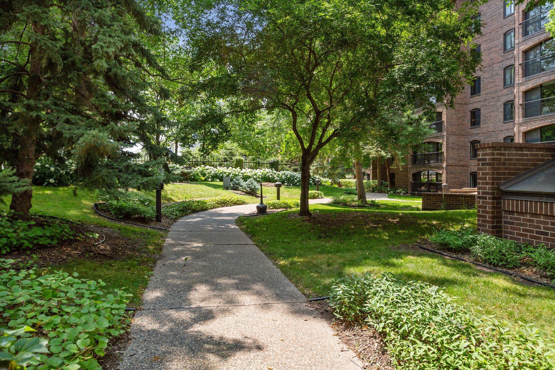 View of Residential at 1235 Yale Place #908, Minneapolis MN 55403, Minneapolis (69 of 71) - Mike Wilen | Minnesota Team Real Estate