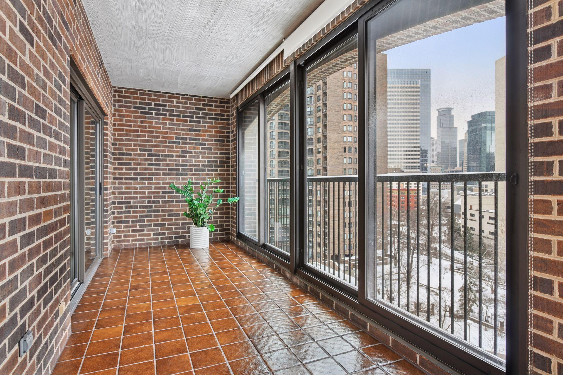 View of Residential at 1235 Yale Place #908, Minneapolis MN 55403, Minneapolis (20 of 71) - Mike Wilen | Minnesota Team Real Estate
