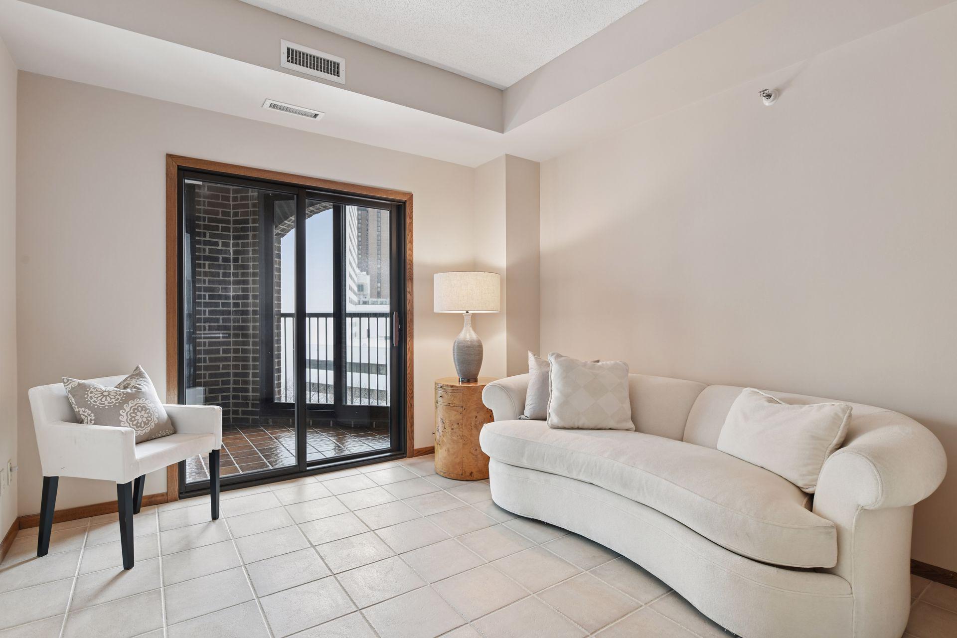 View of Residential at 1235 Yale Place #908, Minneapolis MN 55403, Minneapolis (18 of 71) - Mike Wilen | Minnesota Team Real Estate