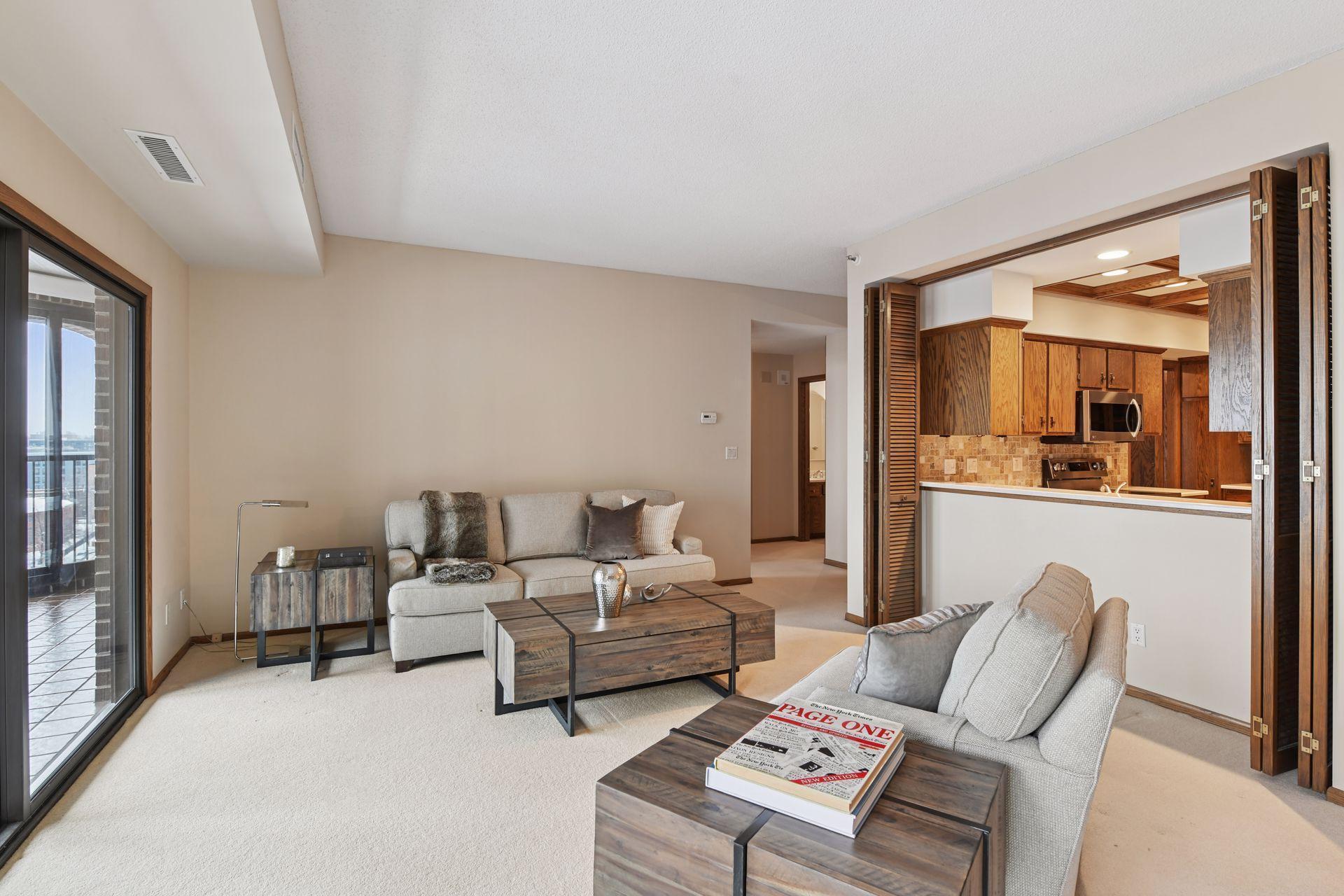 View of Residential at 1235 Yale Place #908, Minneapolis MN 55403, Minneapolis (7 of 71) - Mike Wilen | Minnesota Team Real Estate