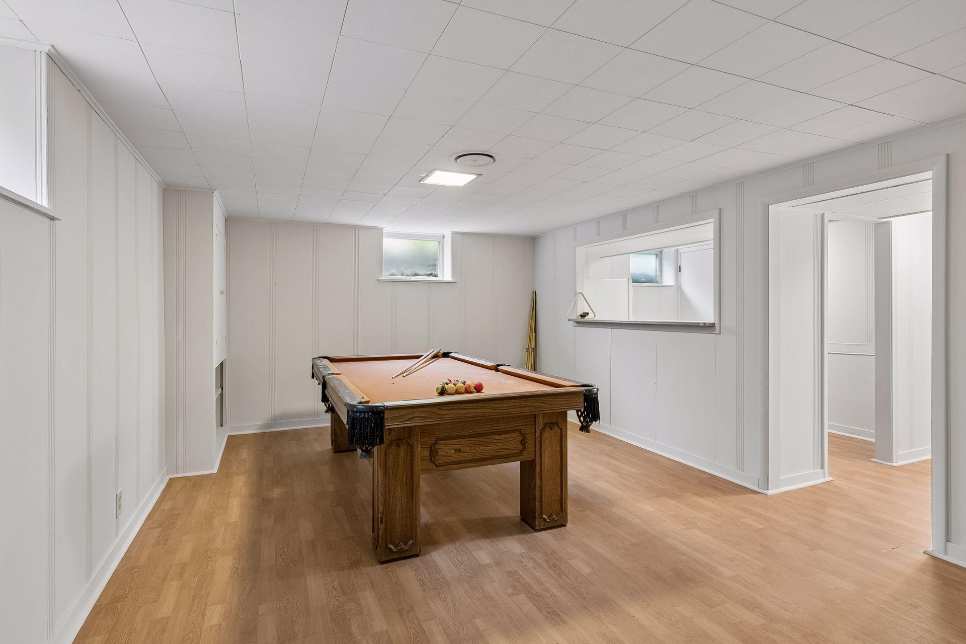 View of Residential at 10013 Fremont Avenue, Minneapolis MN 55431, Minneapolis (28 of 40) - Mike Wilen | Minnesota Team Real Estate