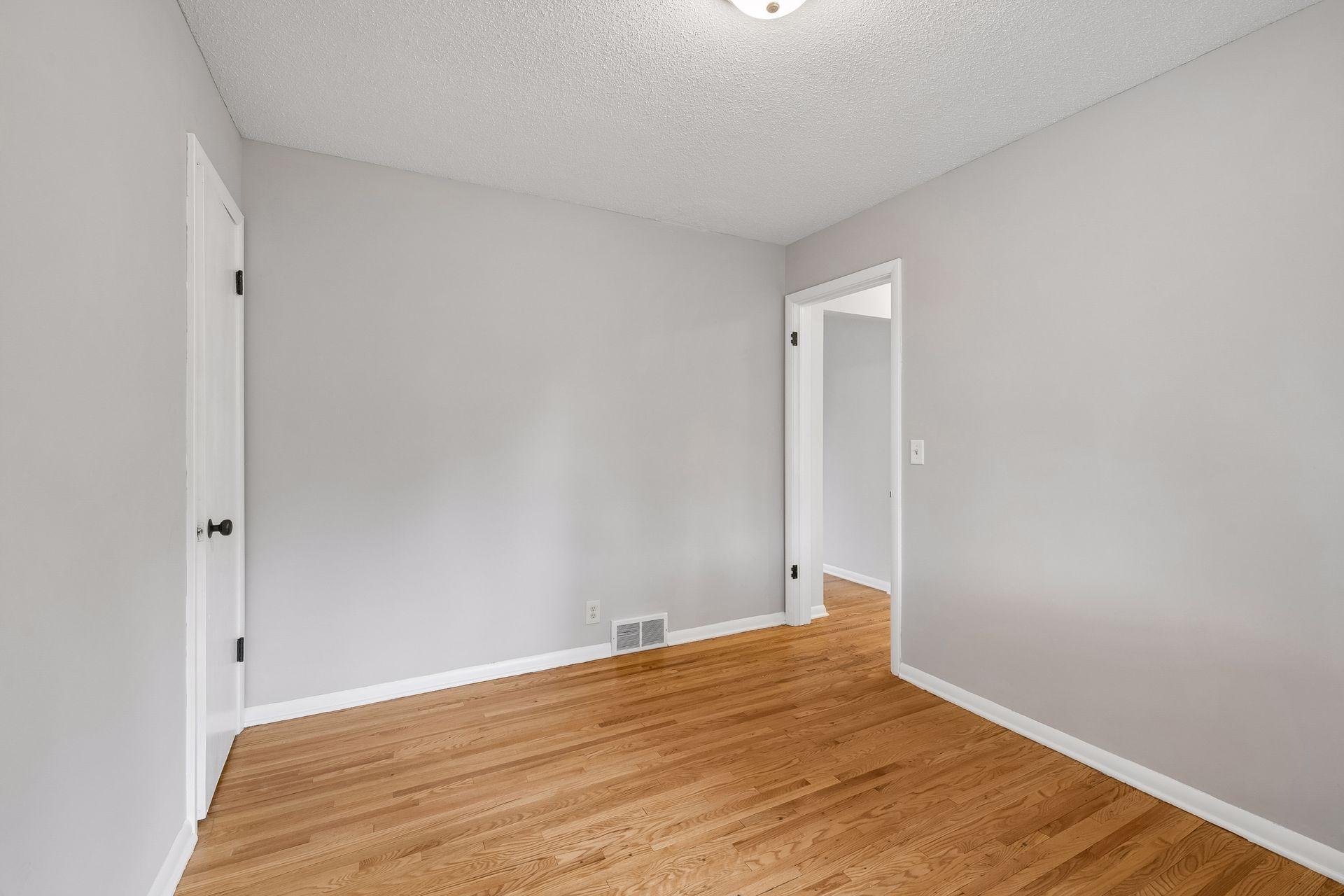 View of Residential at 10013 Fremont Avenue, Minneapolis MN 55431, Minneapolis (19 of 40) - Mike Wilen | Minnesota Team Real Estate