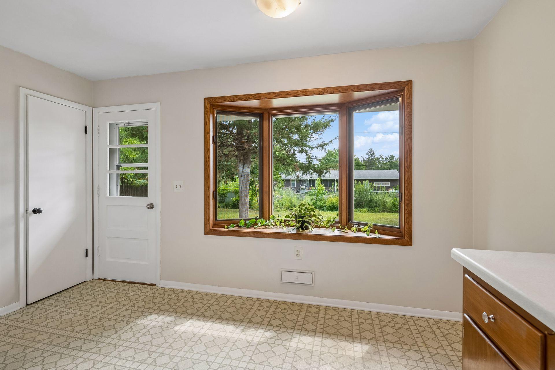 View of Residential at 10013 Fremont Avenue, Minneapolis MN 55431, Minneapolis (12 of 40) - Mike Wilen | Minnesota Team Real Estate