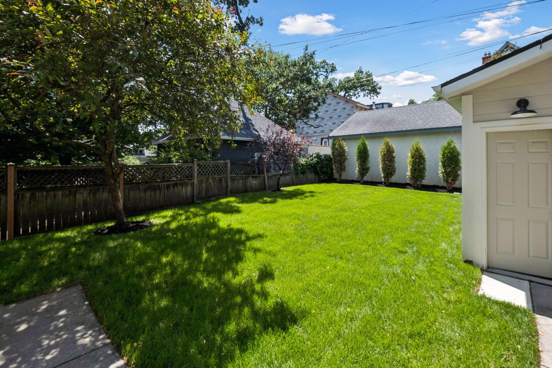 View of Residential at 1816 Humboldt Avenue, Minneapolis MN 55403, Minneapolis (4 of 8) - Mike Wilen | Minnesota Team Real Estate