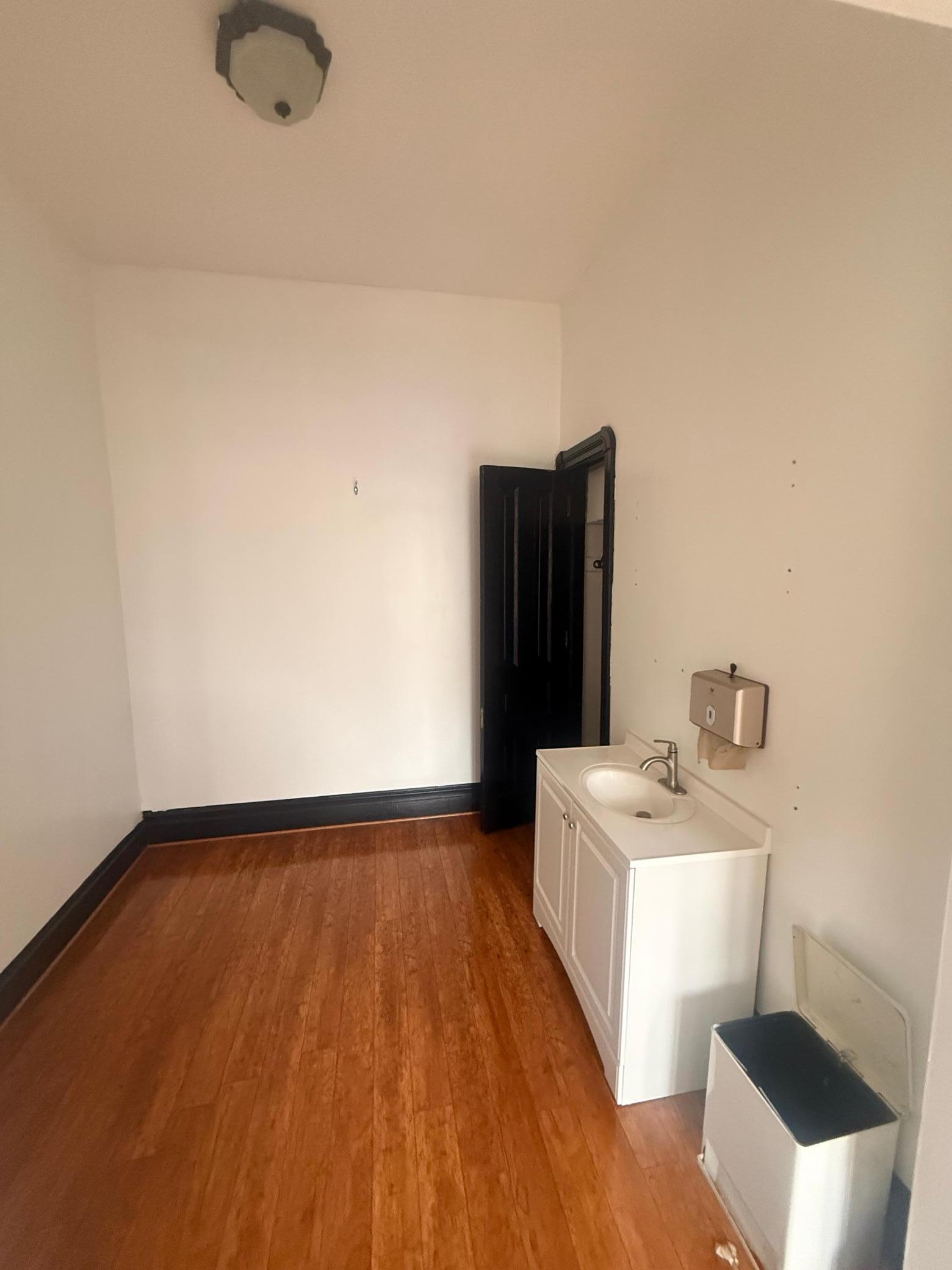 View of Commercial Sale at 614 Lake Street, Minneapolis MN 55408, Minneapolis (14 of 24) - Mike Wilen | Minnesota Team Real Estate