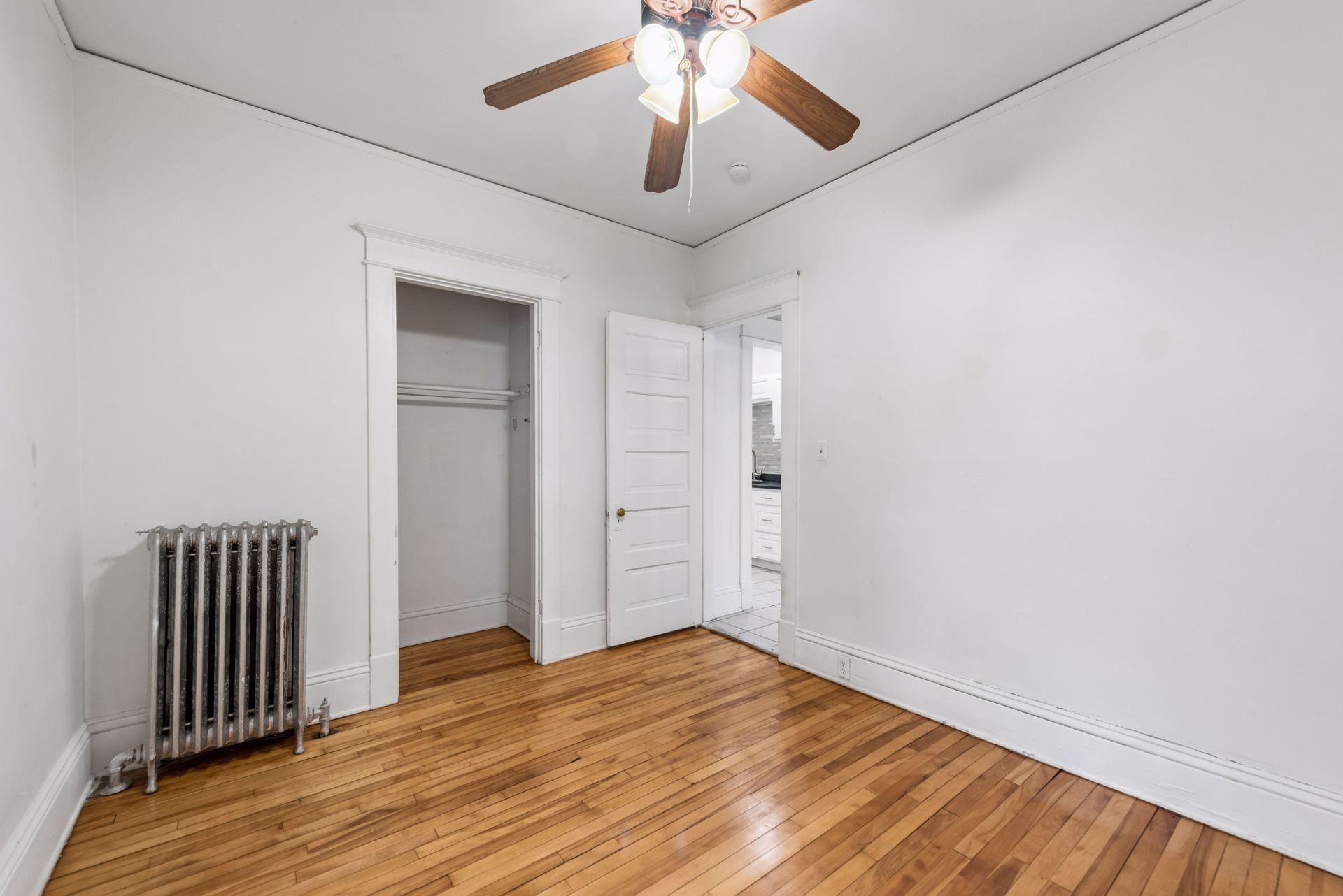 View of Residential Income at 2121 Harriet Avenue, Minneapolis MN 55405, Minneapolis (19 of 25) - Mike Wilen | Minnesota Team Real Estate