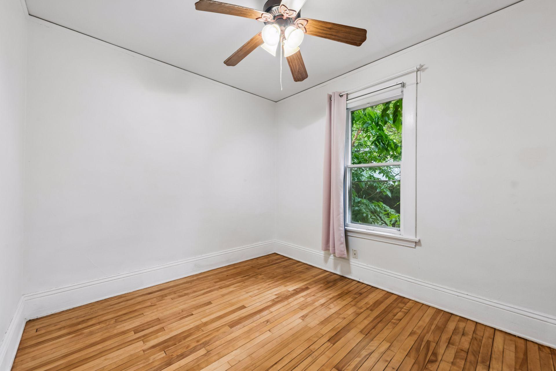 View of Residential Income at 2121 Harriet Avenue, Minneapolis MN 55405, Minneapolis (18 of 25) - Mike Wilen | Minnesota Team Real Estate