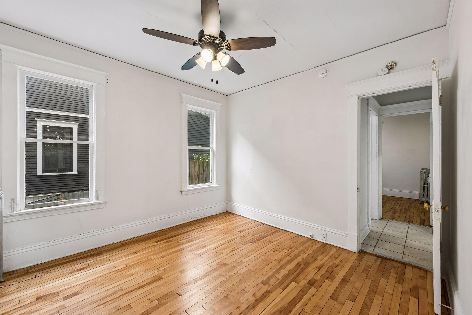 View of Residential Income at 2121 Harriet Avenue, Minneapolis MN 55405, Minneapolis (15 of 25) - Mike Wilen | Minnesota Team Real Estate