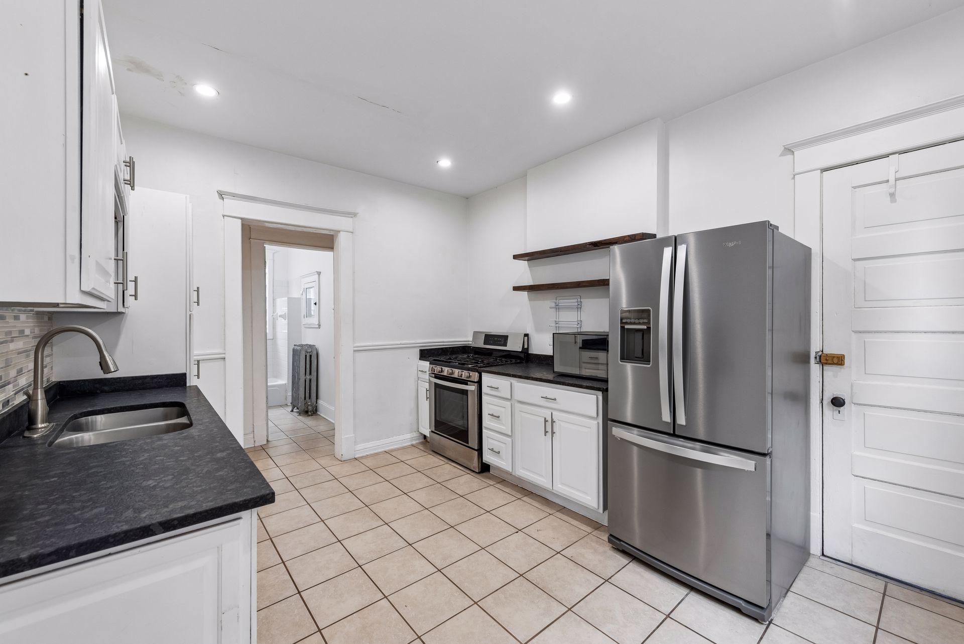 View of Residential Income at 2121 Harriet Avenue, Minneapolis MN 55405, Minneapolis (11 of 25) - Mike Wilen | Minnesota Team Real Estate