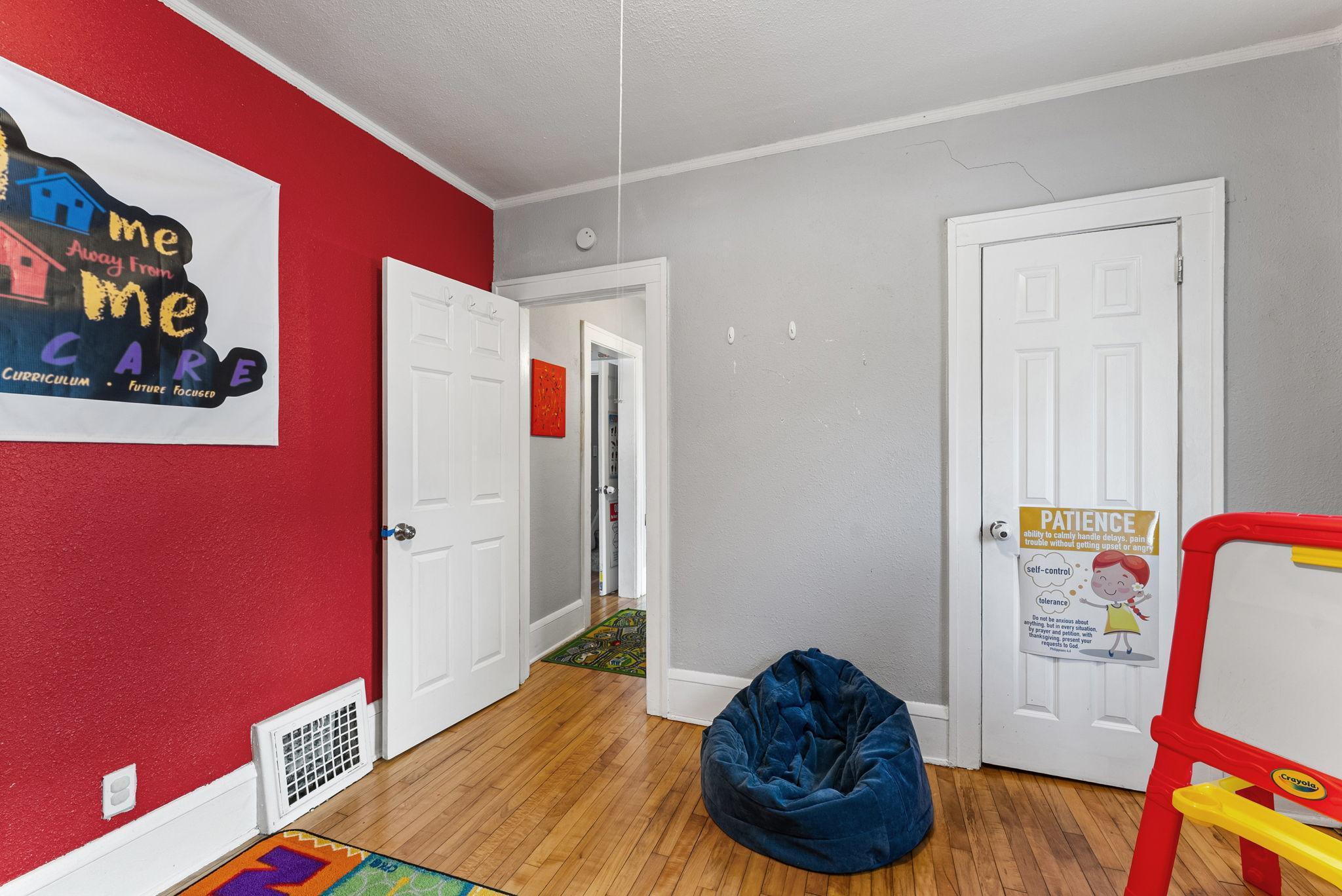 View of Residential at 3315 Newton Avenue, Minneapolis MN 55412, Minneapolis (30 of 55) - Mike Wilen | Minnesota Team Real Estate