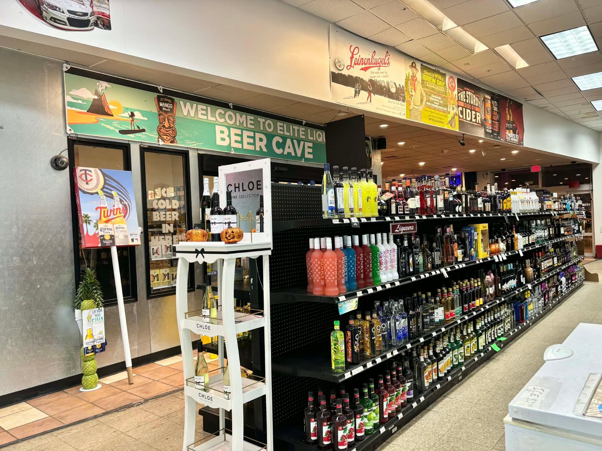 View of Commercial Sale at 8472 Tamarack Bay, Woodbury MN 55125, Woodbury (19 of 23) - Mike Wilen | Minnesota Team Real Estate