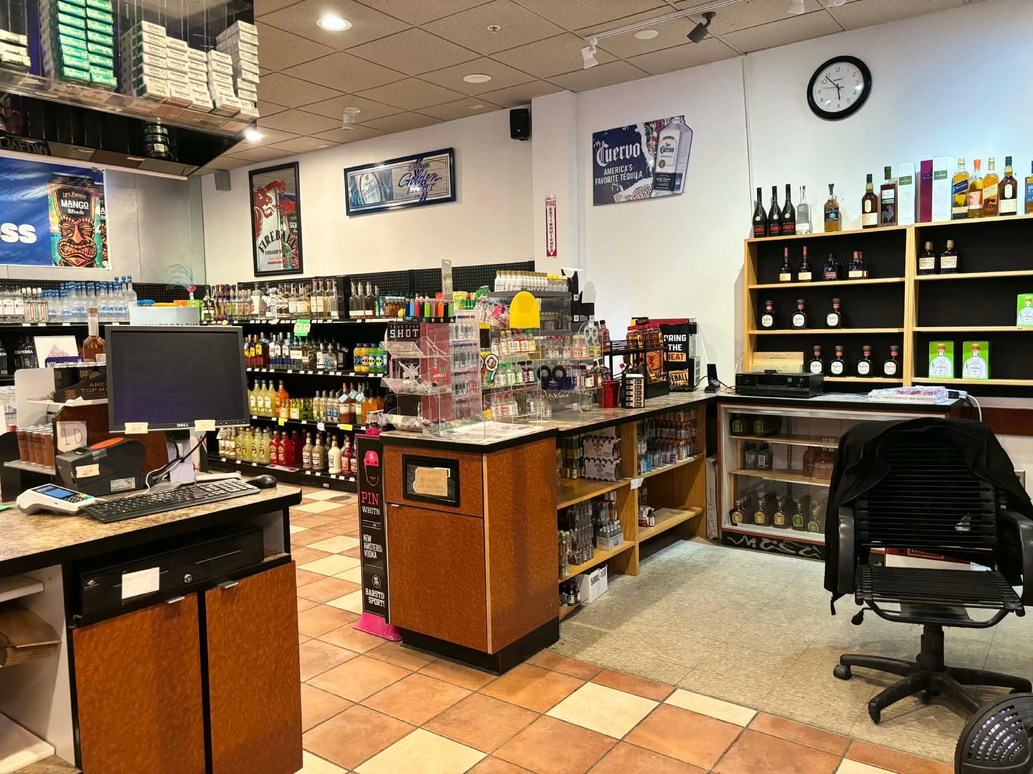 View of Commercial Sale at 8472 Tamarack Bay, Woodbury MN 55125, Woodbury (11 of 23) - Mike Wilen | Minnesota Team Real Estate