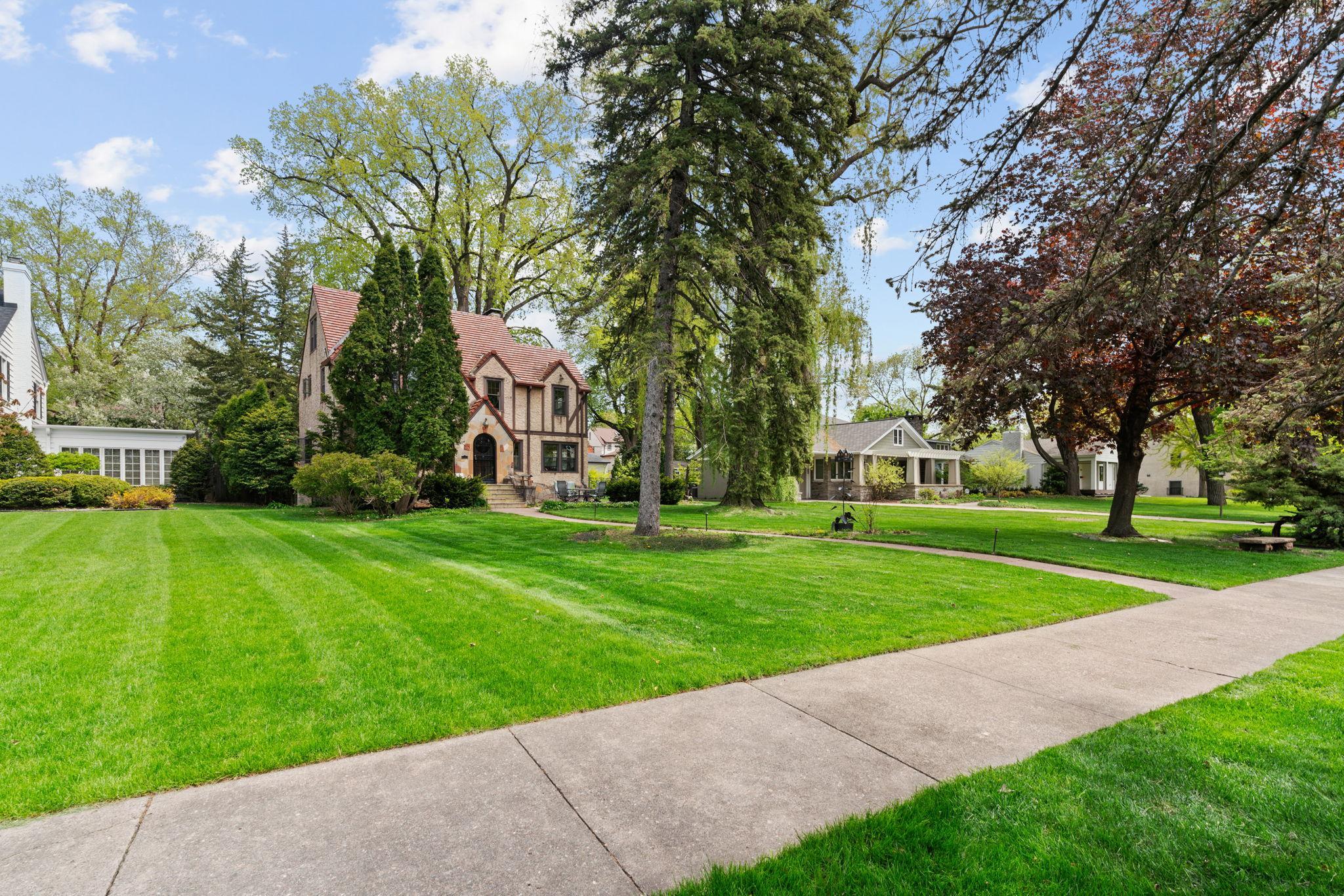View of Residential at 504 Mississippi River Boulevard, Saint Paul MN 55116, Saint Paul (7 of 88) - Mike Wilen | Minnesota Team Real Estate