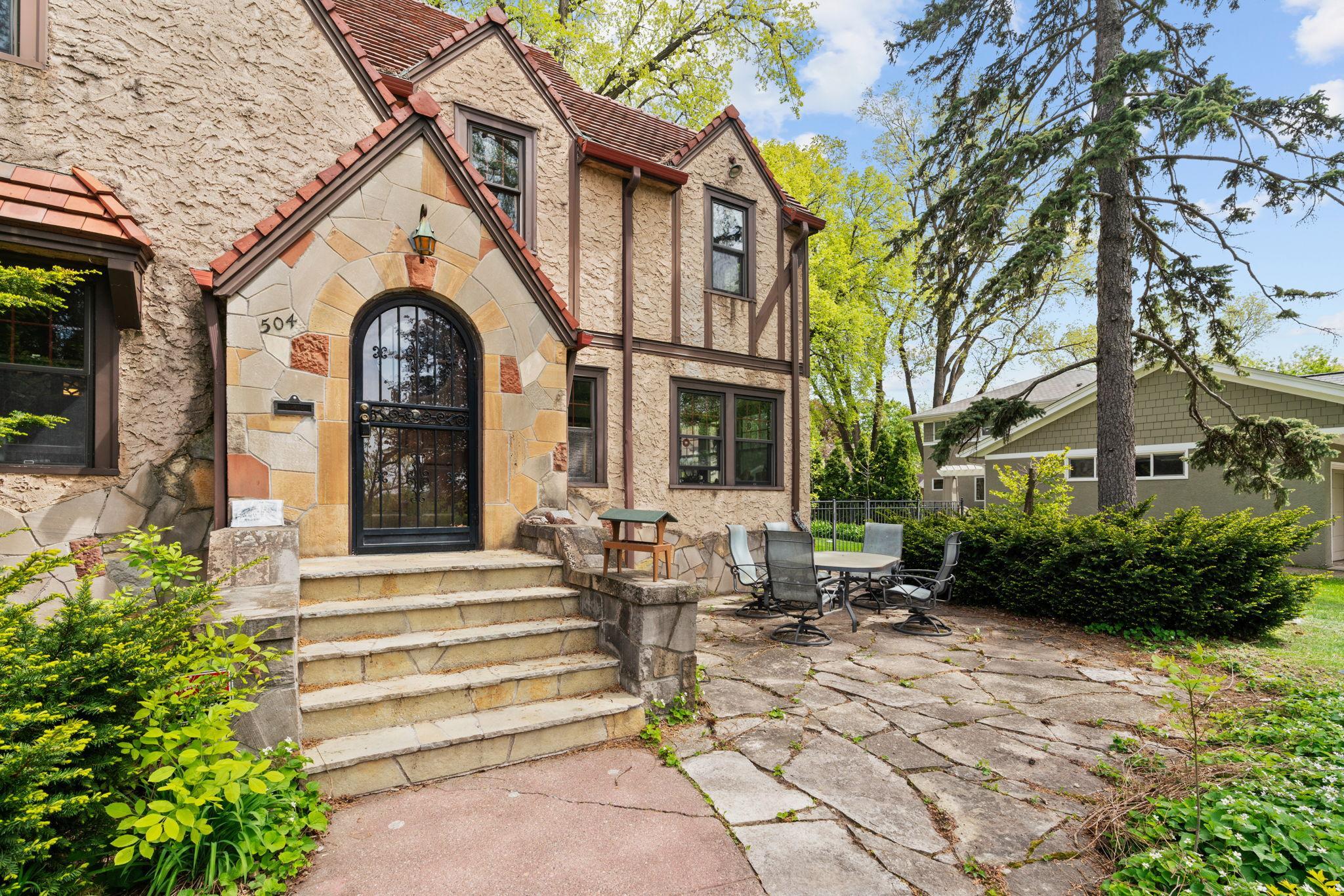 View of Residential at 504 Mississippi River Boulevard, Saint Paul MN 55116, Saint Paul (4 of 88) - Mike Wilen | Minnesota Team Real Estate