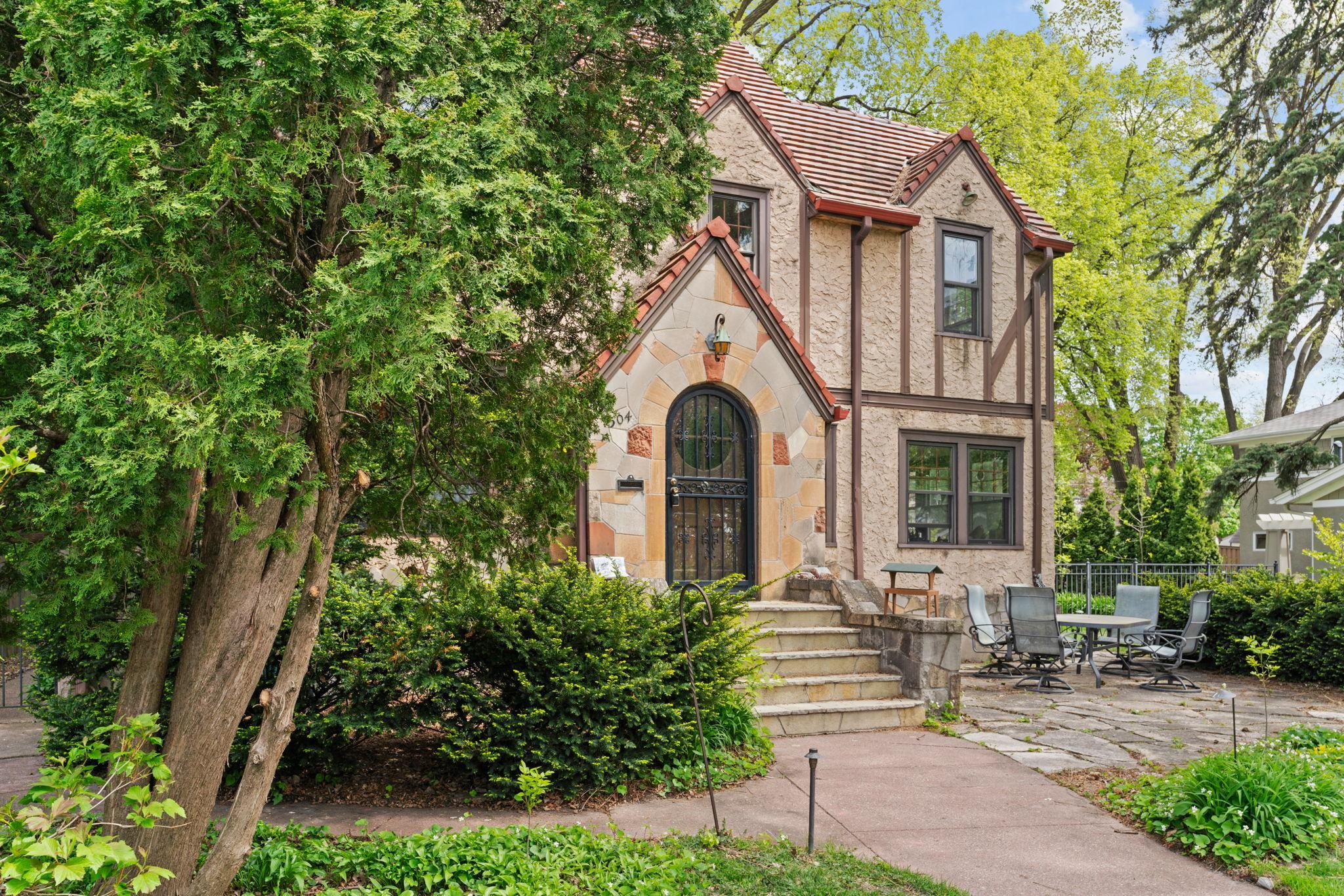 View of Residential at 504 Mississippi River Boulevard, Saint Paul MN 55116, Saint Paul (3 of 88) - Mike Wilen | Minnesota Team Real Estate
