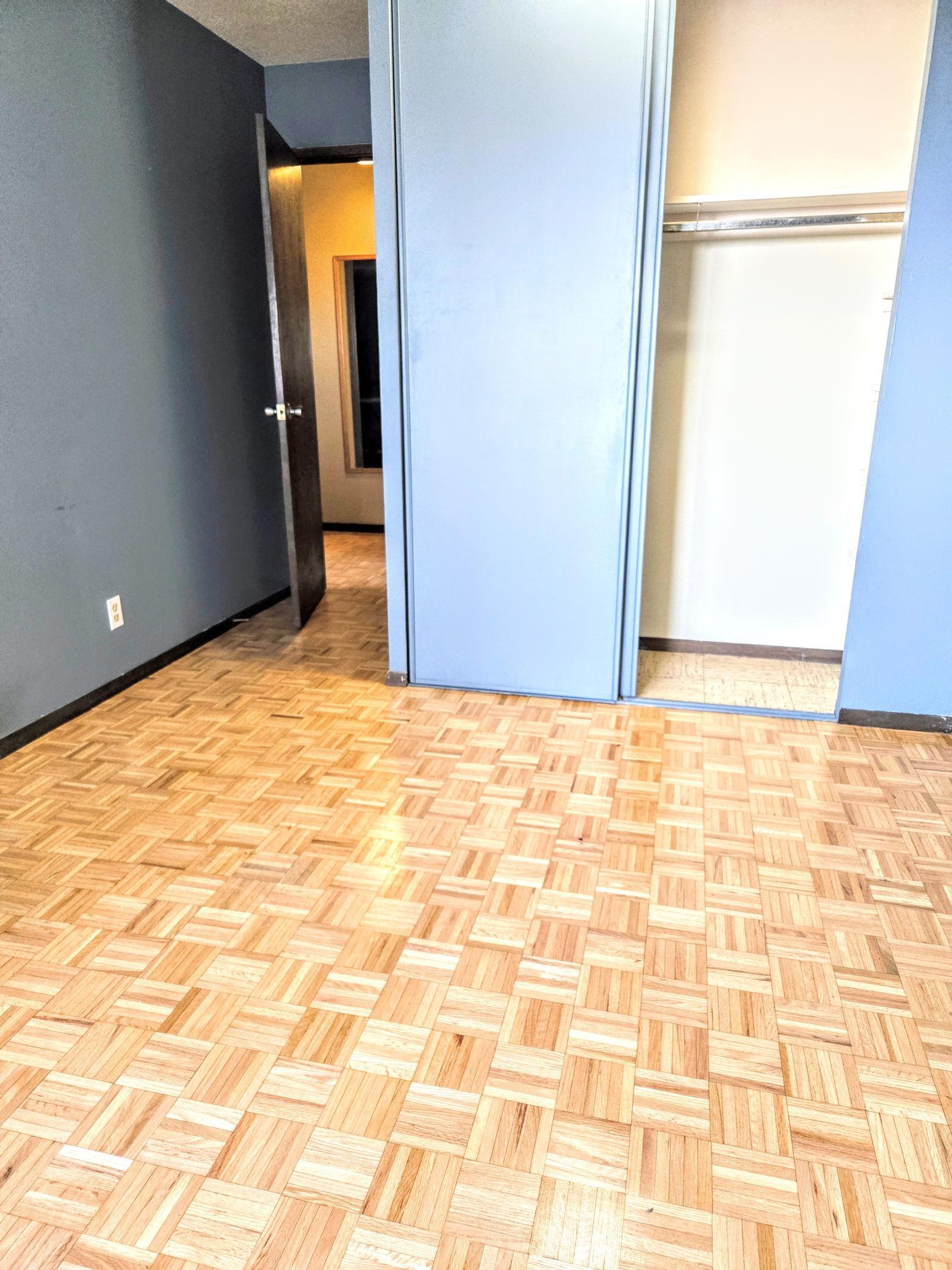 View of Residential at 410 Groveland Avenue #1704, Minneapolis MN 55403, Minneapolis (17 of 37) - Mike Wilen | Minnesota Team Real Estate