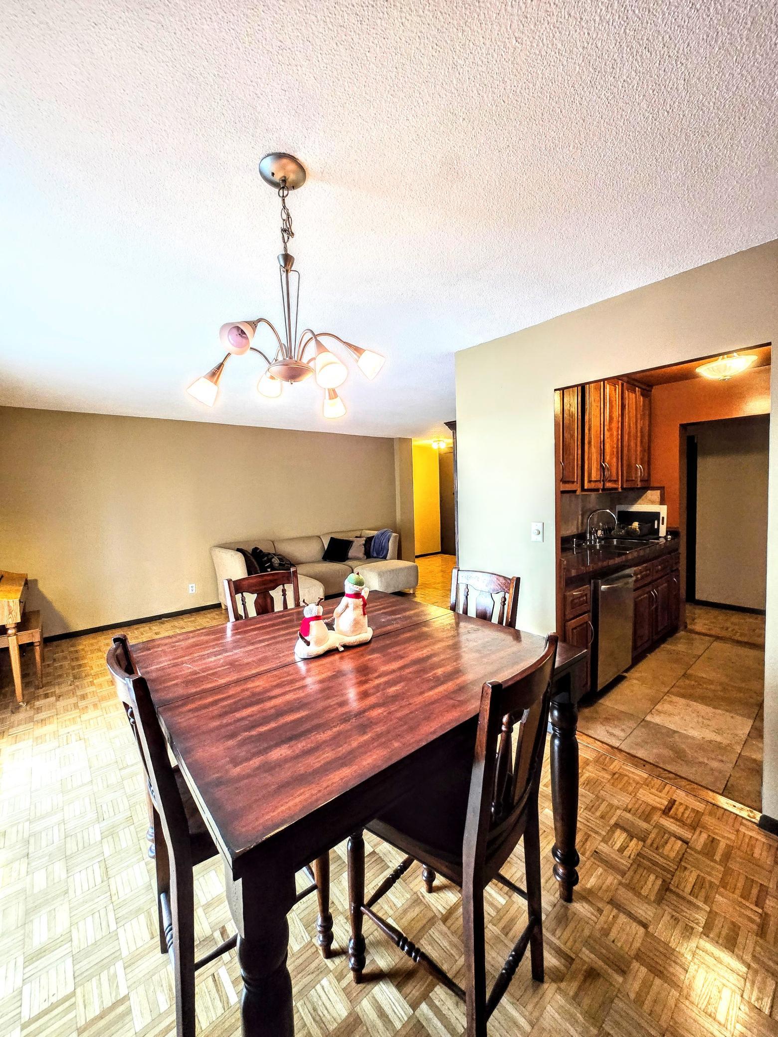 View of Residential at 410 Groveland Avenue #1704, Minneapolis MN 55403, Minneapolis (8 of 37) - Mike Wilen | Minnesota Team Real Estate
