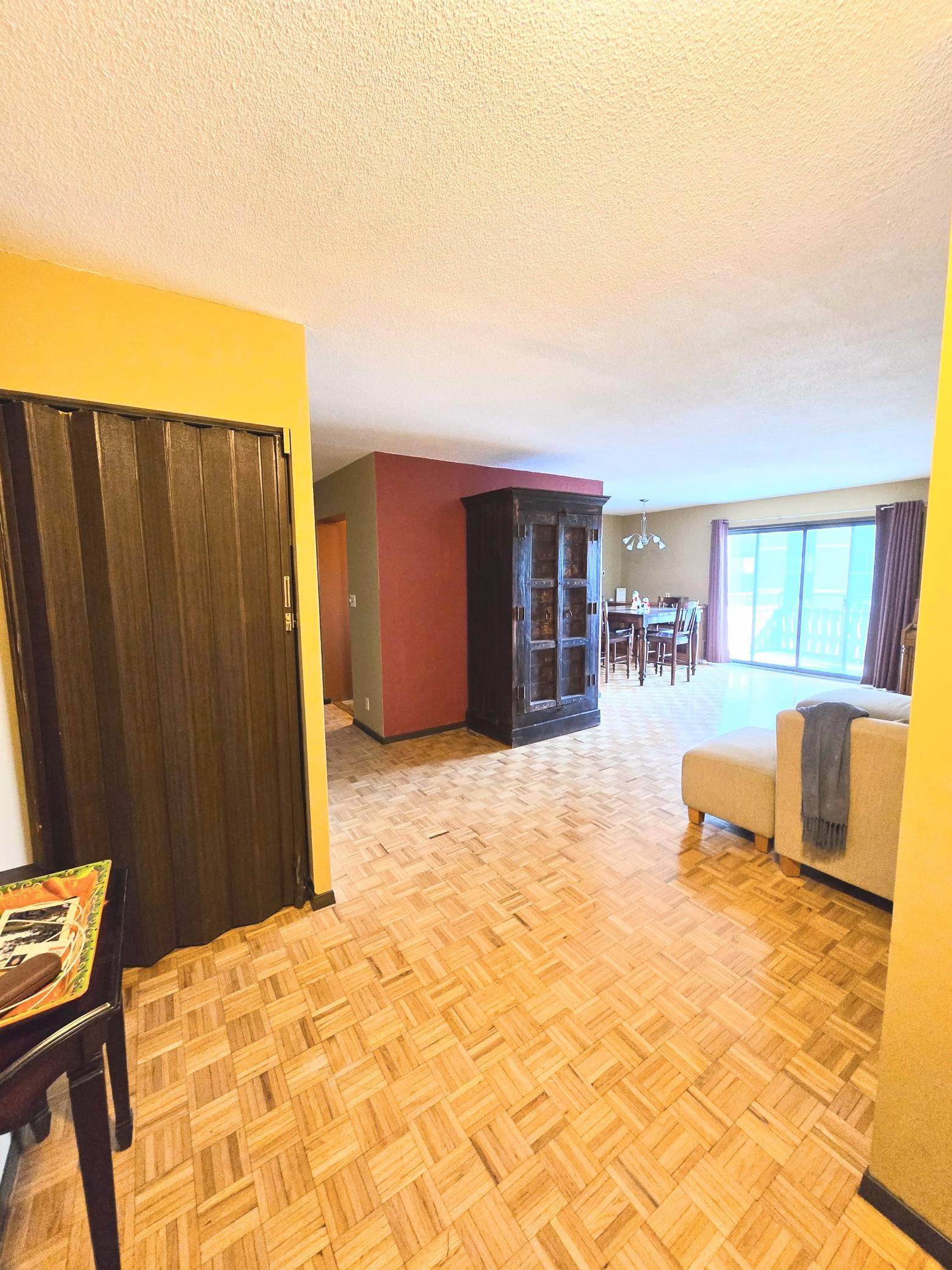View of Residential at 410 Groveland Avenue #1704, Minneapolis MN 55403, Minneapolis (14 of 37) - Mike Wilen | Minnesota Team Real Estate