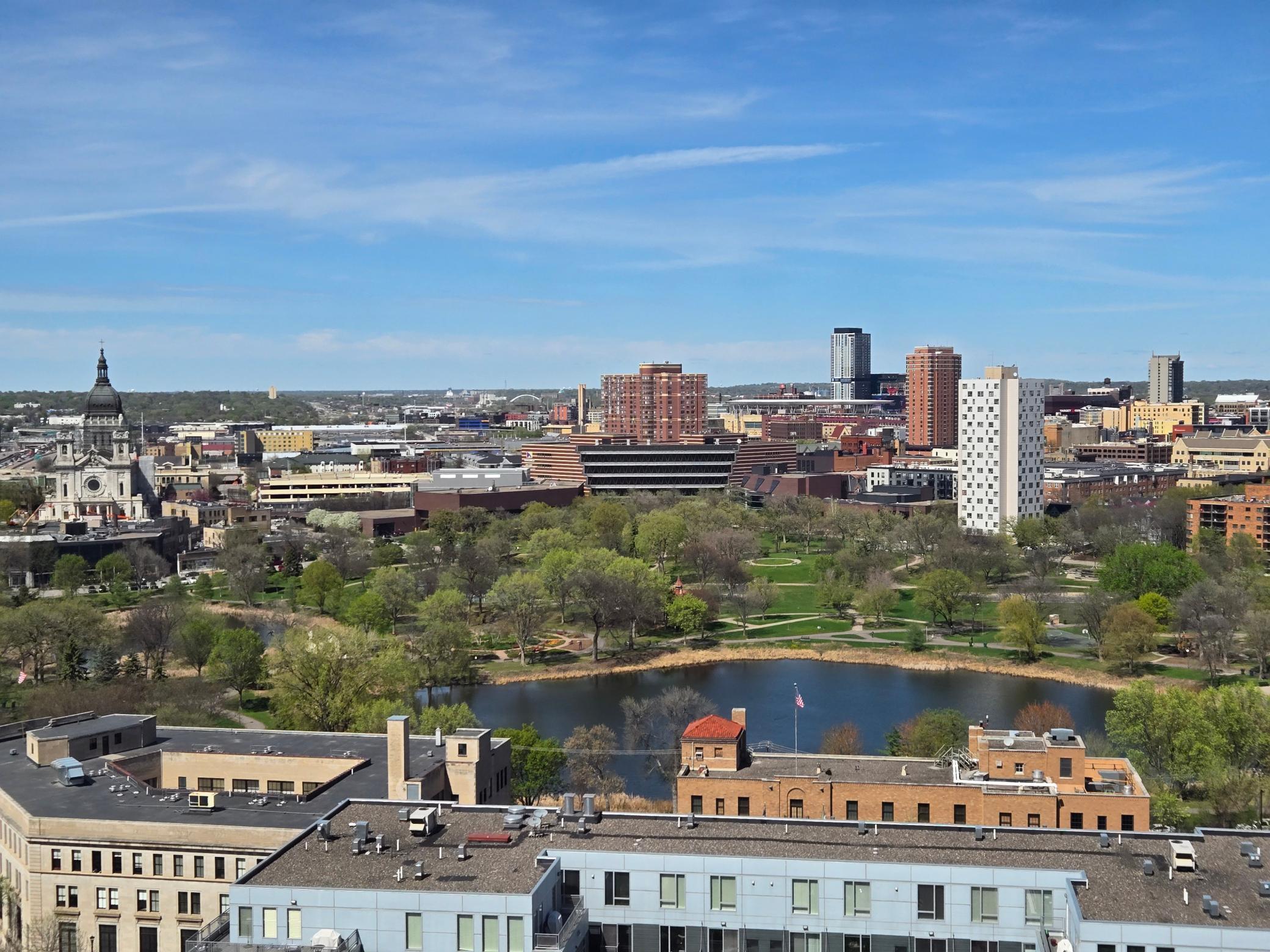View of Residential at 410 Groveland Avenue #1704, Minneapolis MN 55403, Minneapolis (31 of 37) - Mike Wilen | Minnesota Team Real Estate