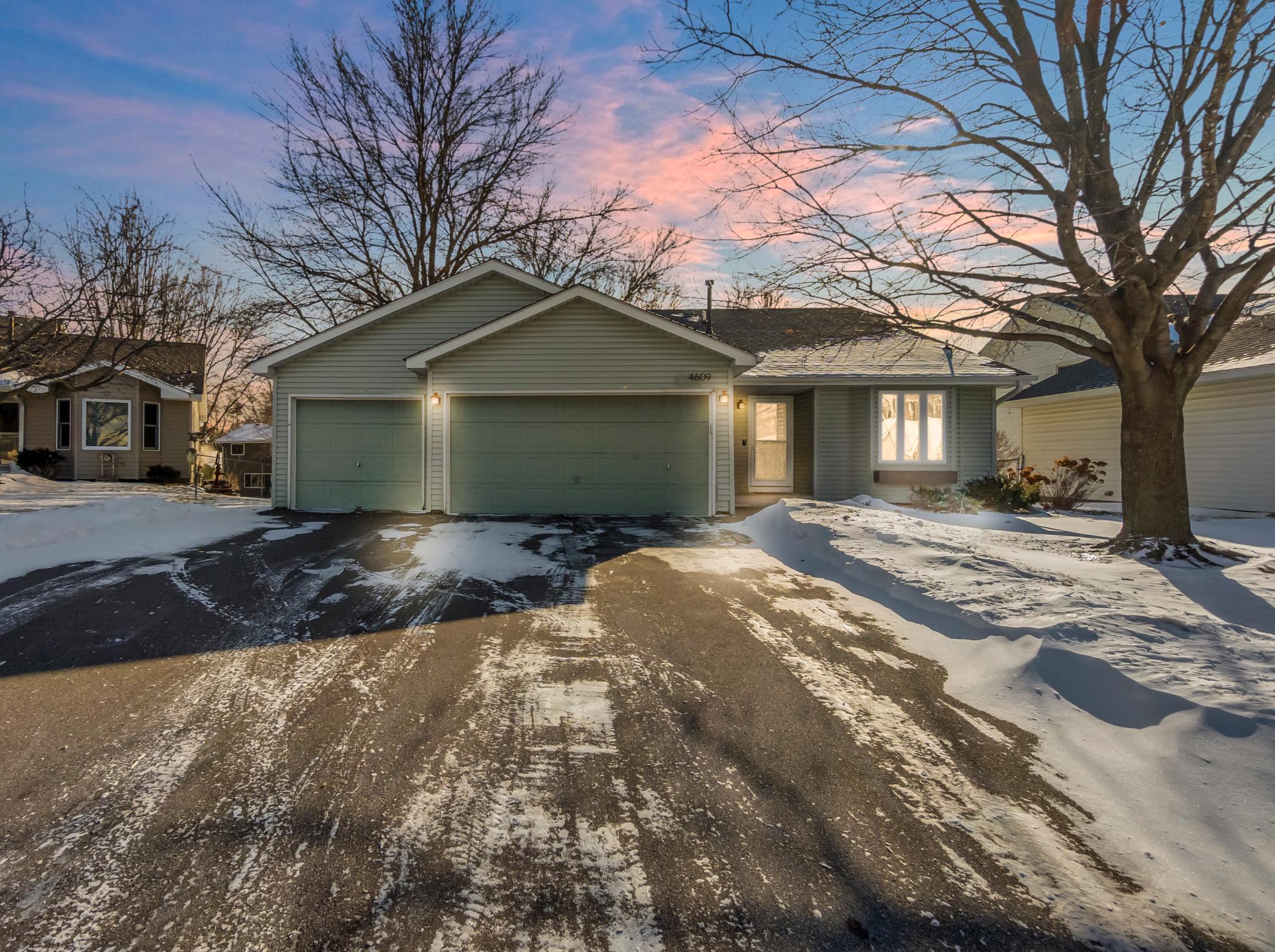 View of Residential at 4609 Heather Way, Oakdale MN 55128, Oakdale - Mike Wilen | Minnesota Team Real Estate