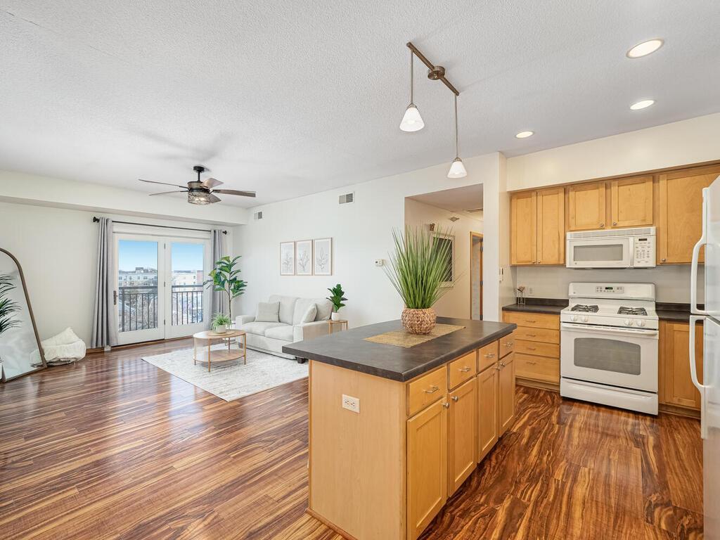 View of Residential at 2900 11th Avenue #413, Minneapolis MN 55407, Minneapolis (4 of 23) - Mike Wilen | Minnesota Team Real Estate