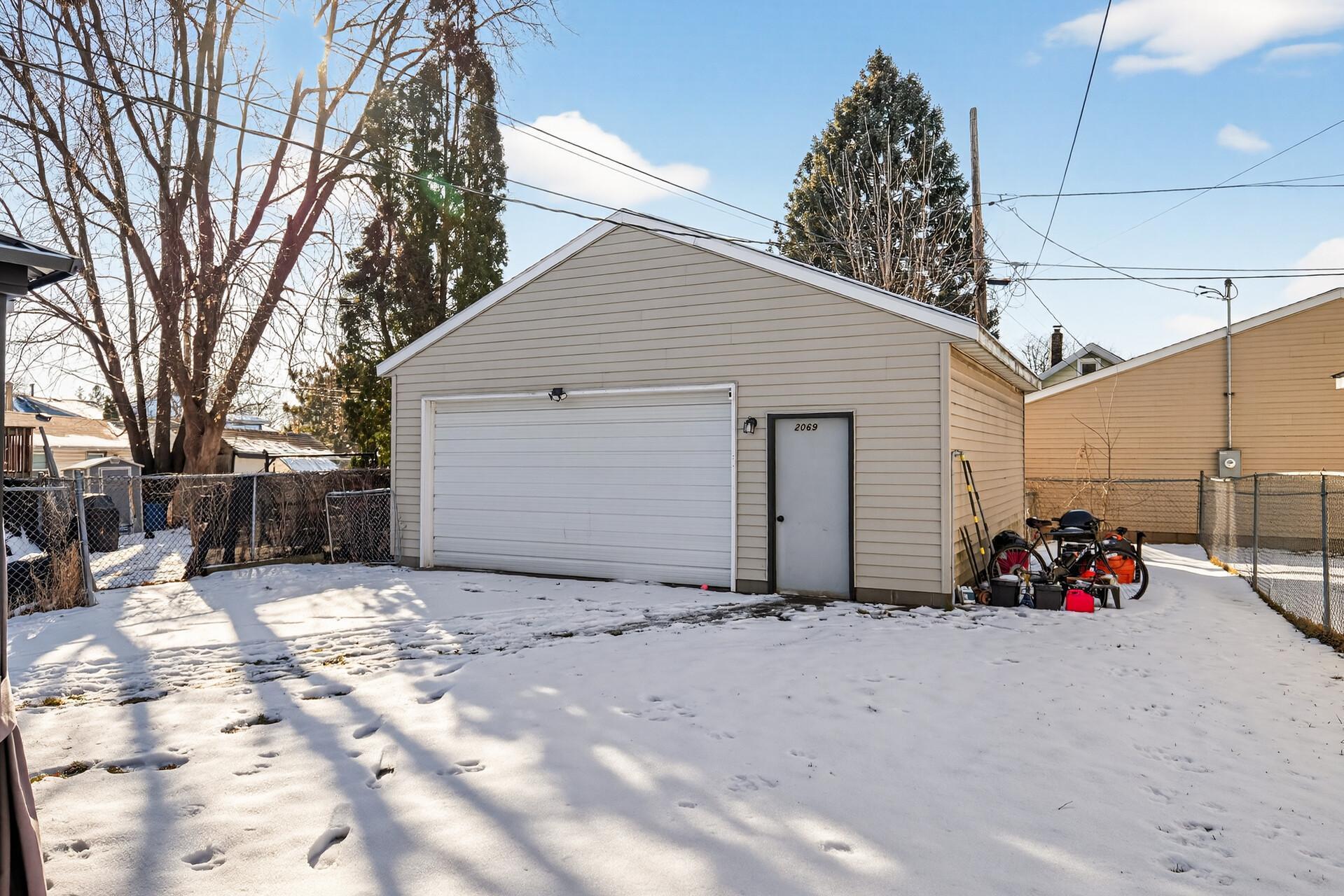 View of Residential at 2069 Manitou Avenue, Saint Paul MN 55119, Saint Paul (27 of 30) - Mike Wilen | Minnesota Team Real Estate