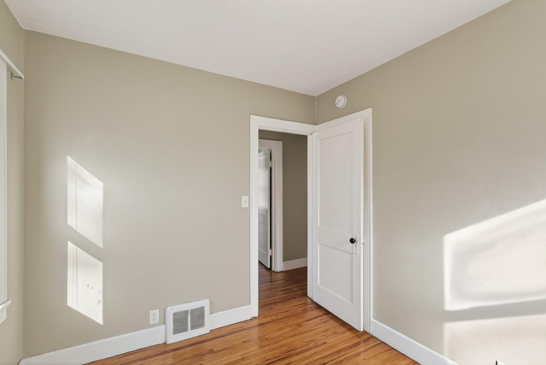 View of Residential at 2069 Manitou Avenue, Saint Paul MN 55119, Saint Paul (20 of 30) - Mike Wilen | Minnesota Team Real Estate