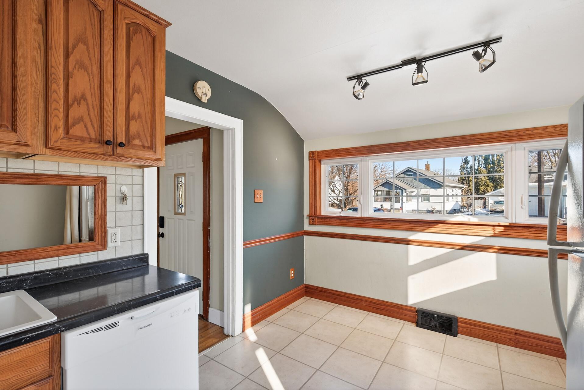 View of Residential at 2069 Manitou Avenue, Saint Paul MN 55119, Saint Paul (13 of 30) - Mike Wilen | Minnesota Team Real Estate