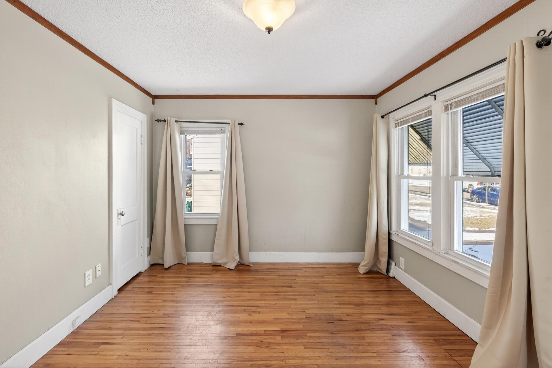 View of Residential at 2069 Manitou Avenue, Saint Paul MN 55119, Saint Paul (5 of 30) - Mike Wilen | Minnesota Team Real Estate